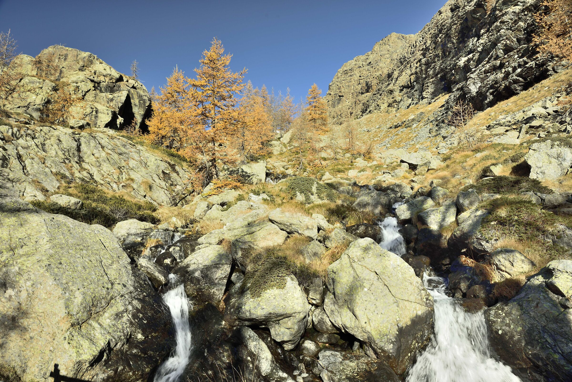 salendo verso il Grand Lac