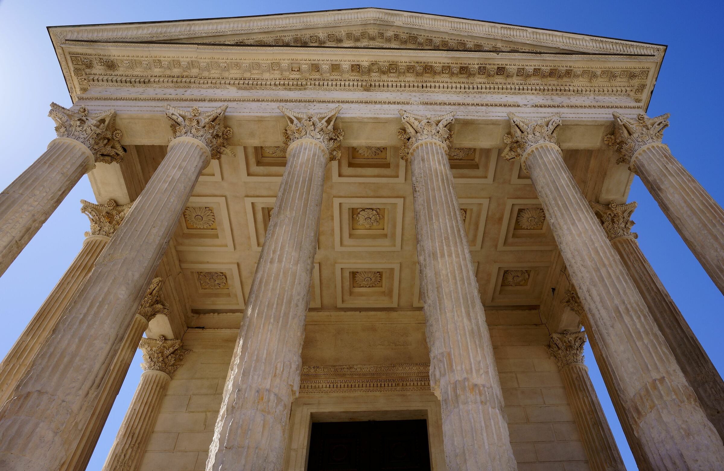 Tempio romano a Nîmes