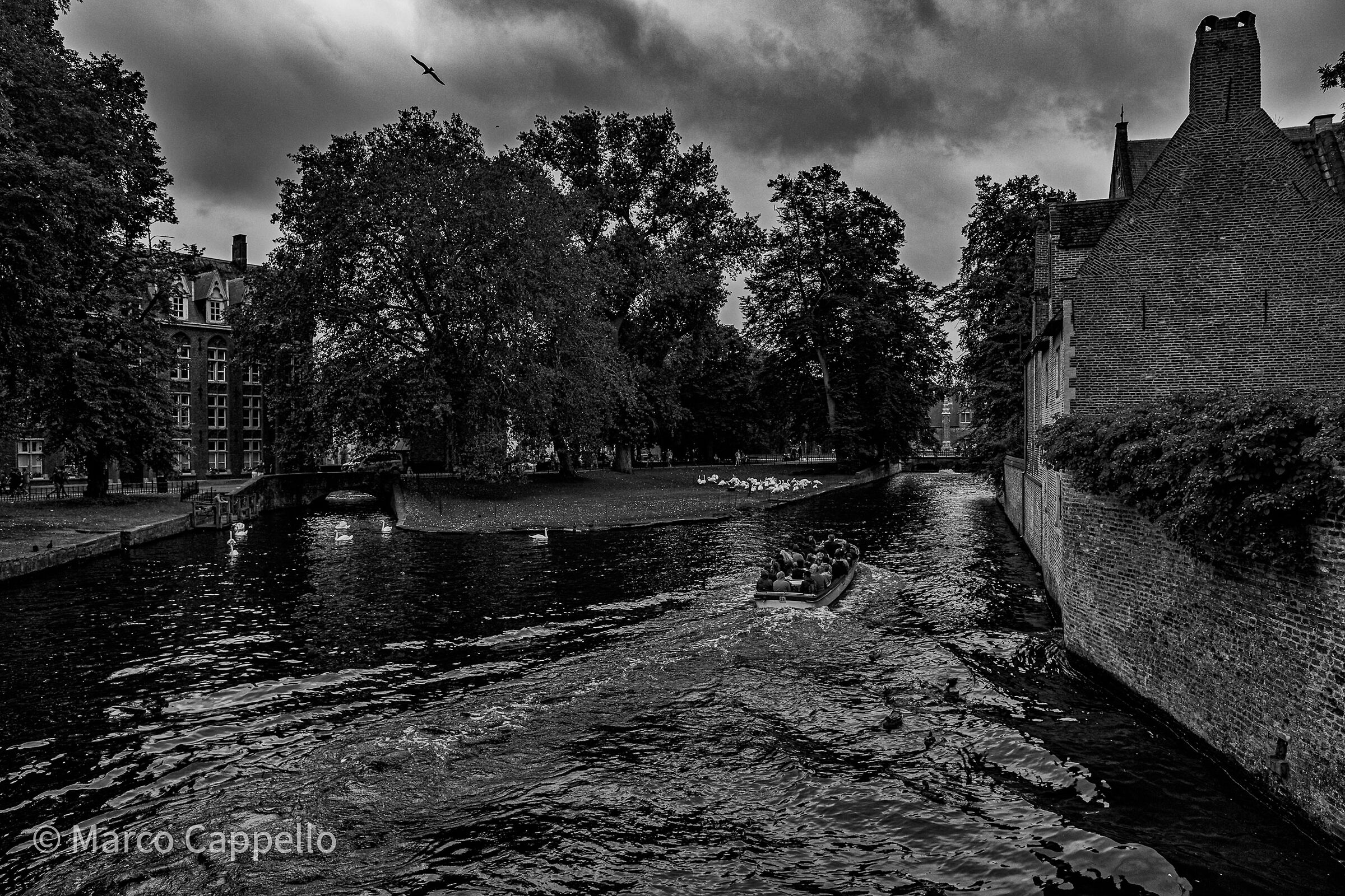 sul battello tra i canali