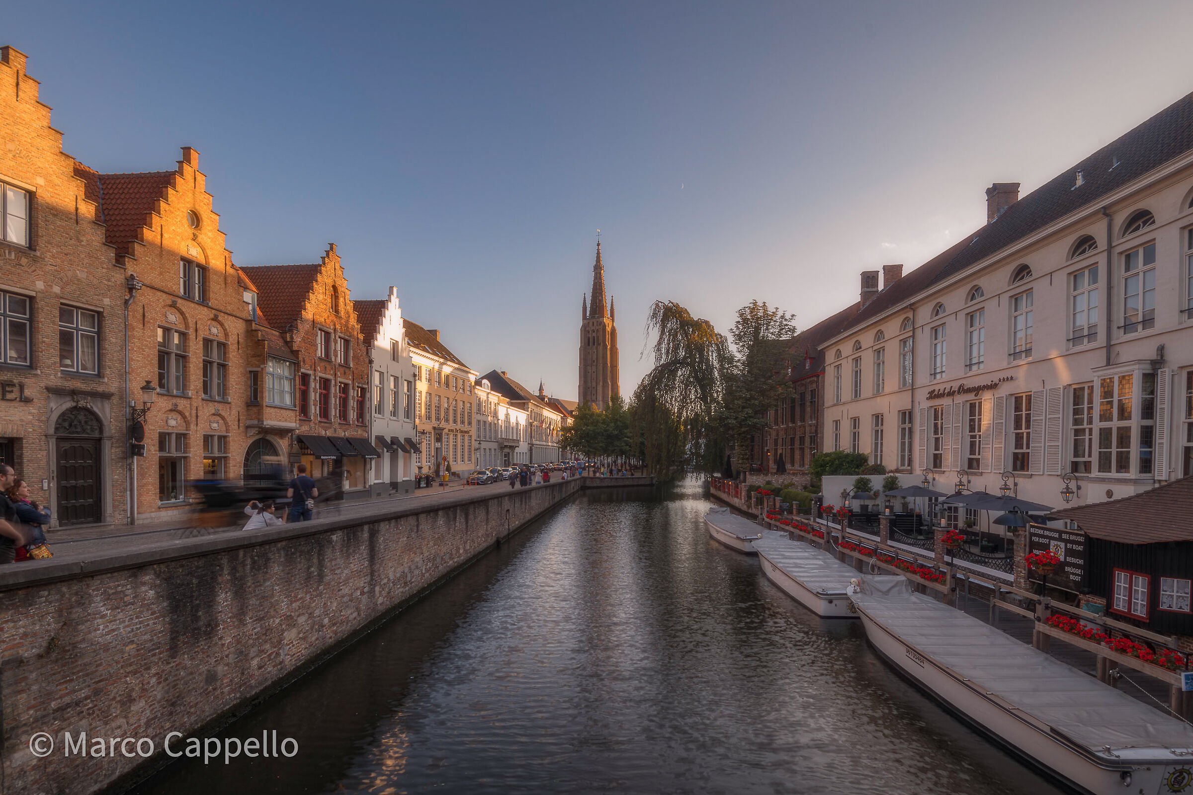 Bruges in technicolor
