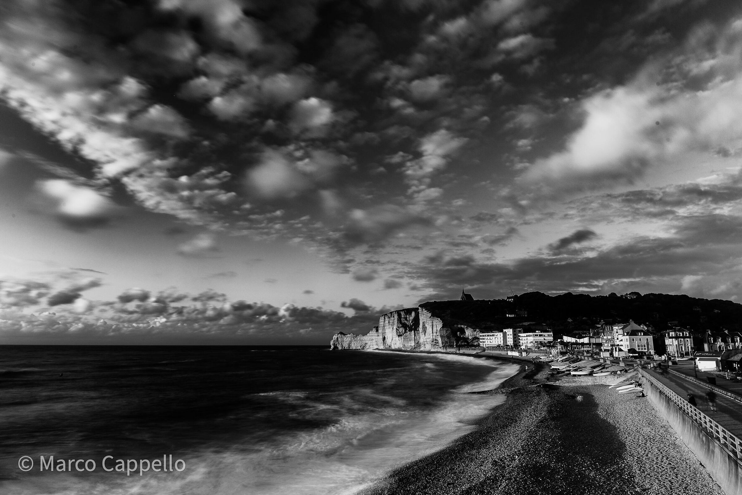 Tramonto in bianconero