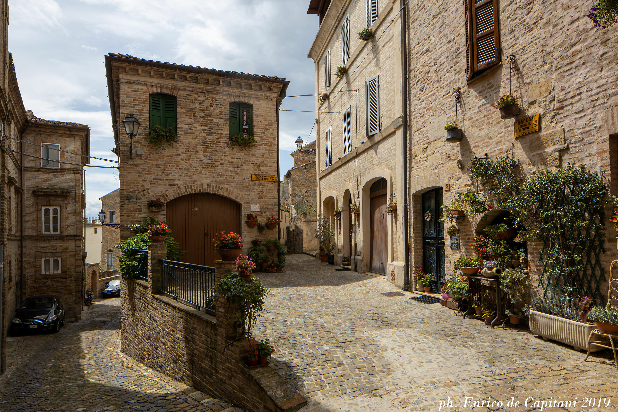 Glimpse of Montefiore of aso