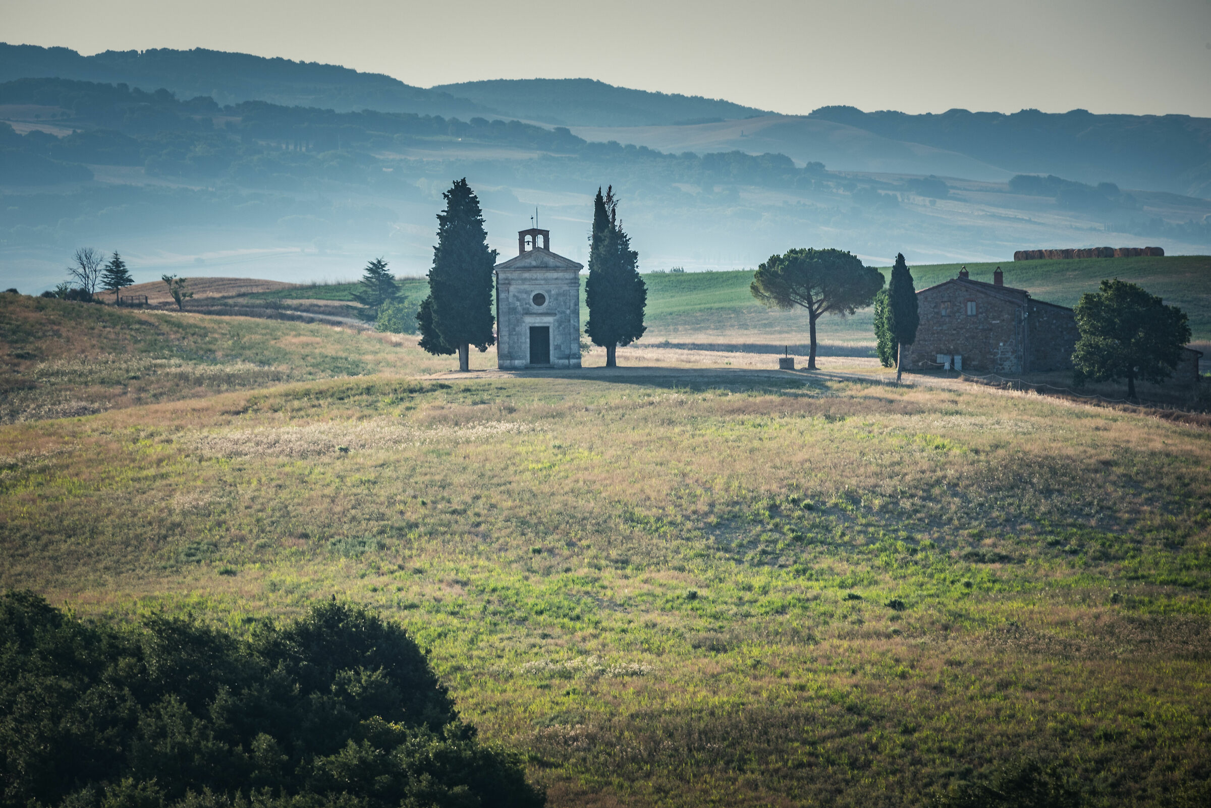 CHURCH IN TUSCANY