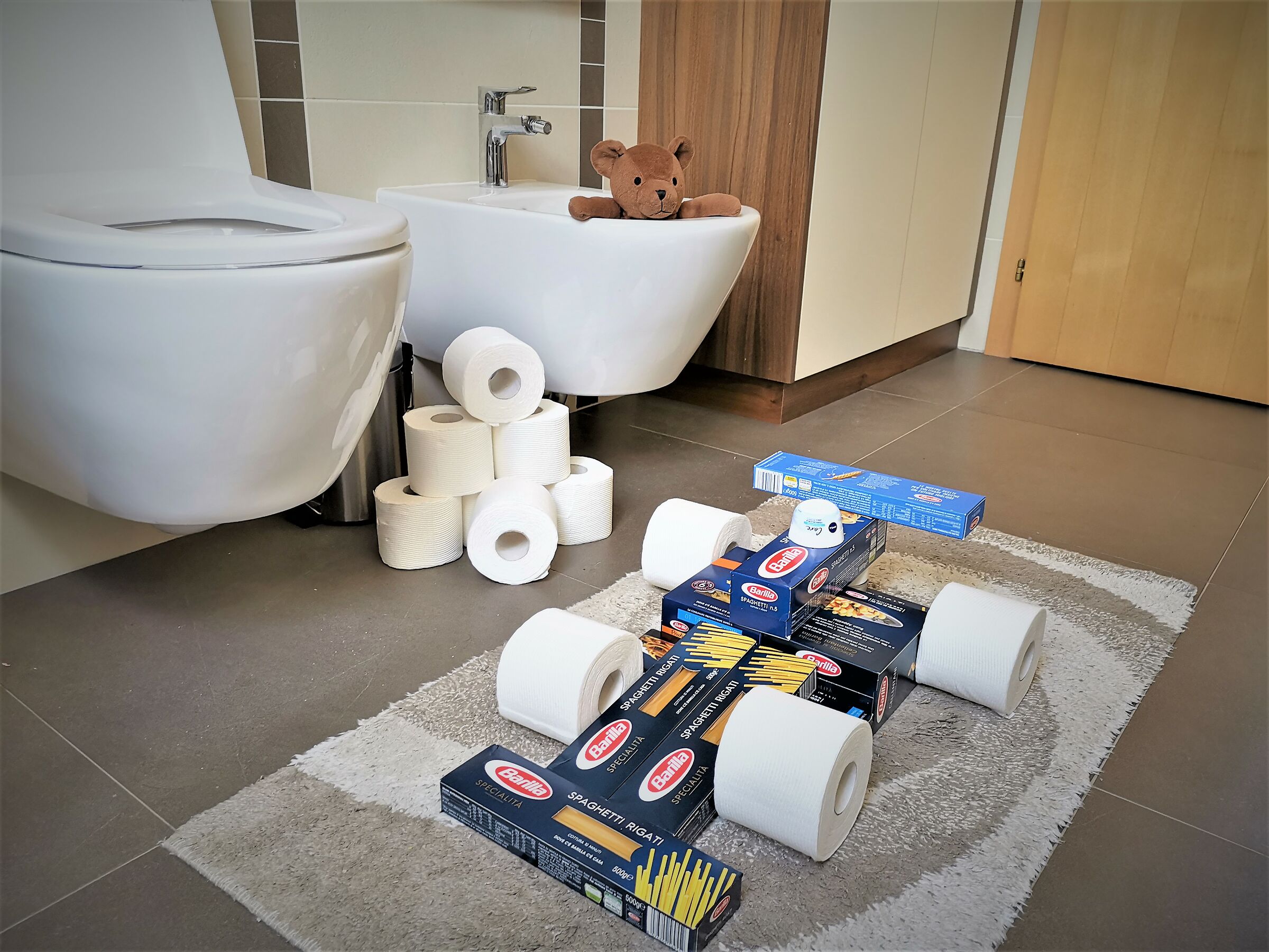 History of toilets - 21 -