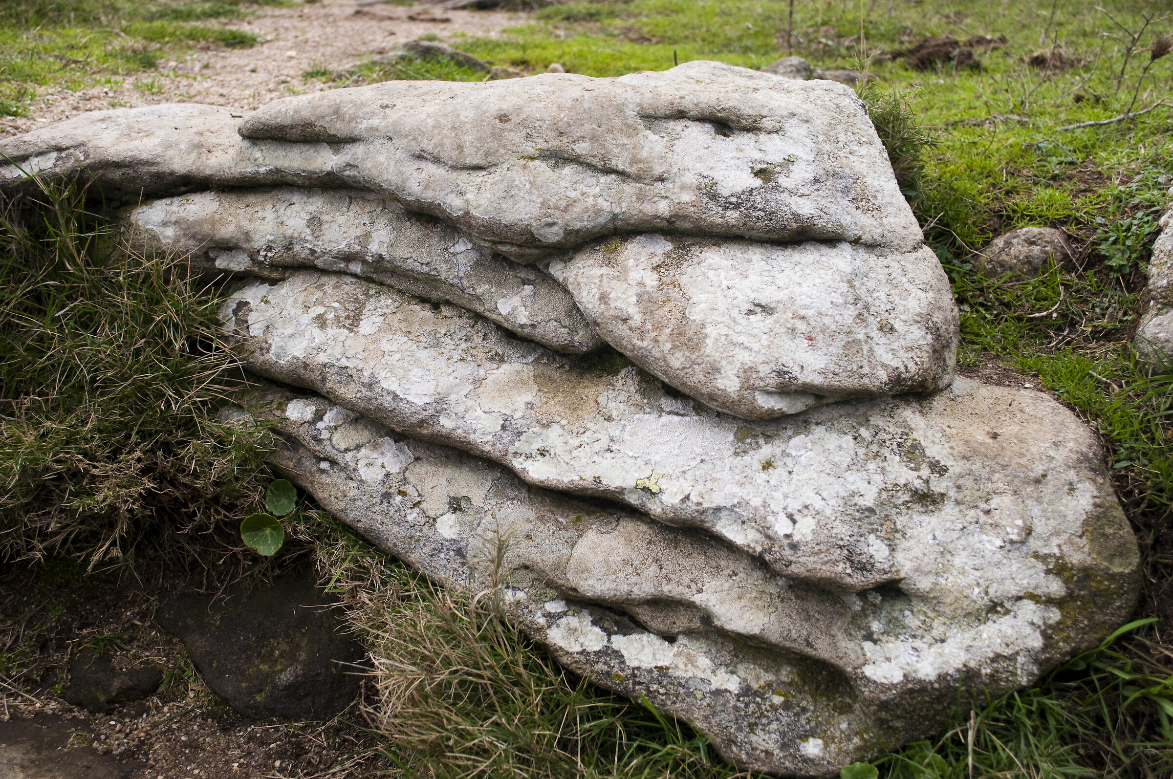 Elbane granitic languages