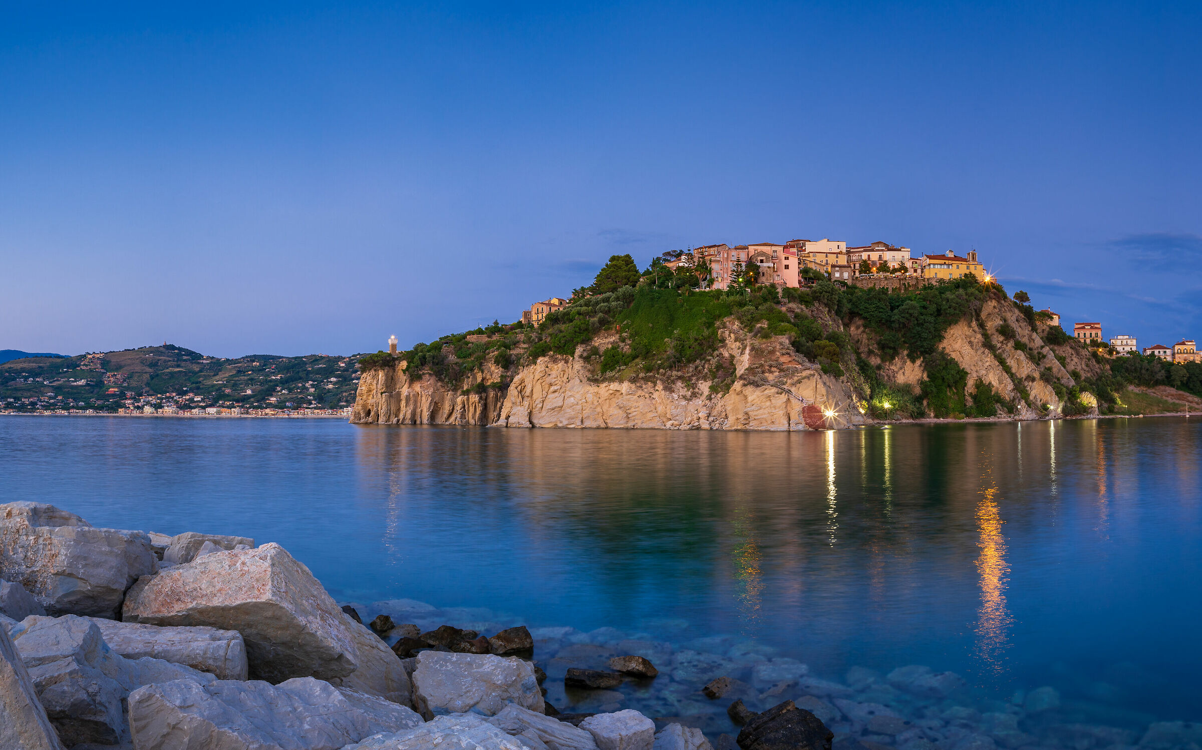 Rupe e lungomare versione II