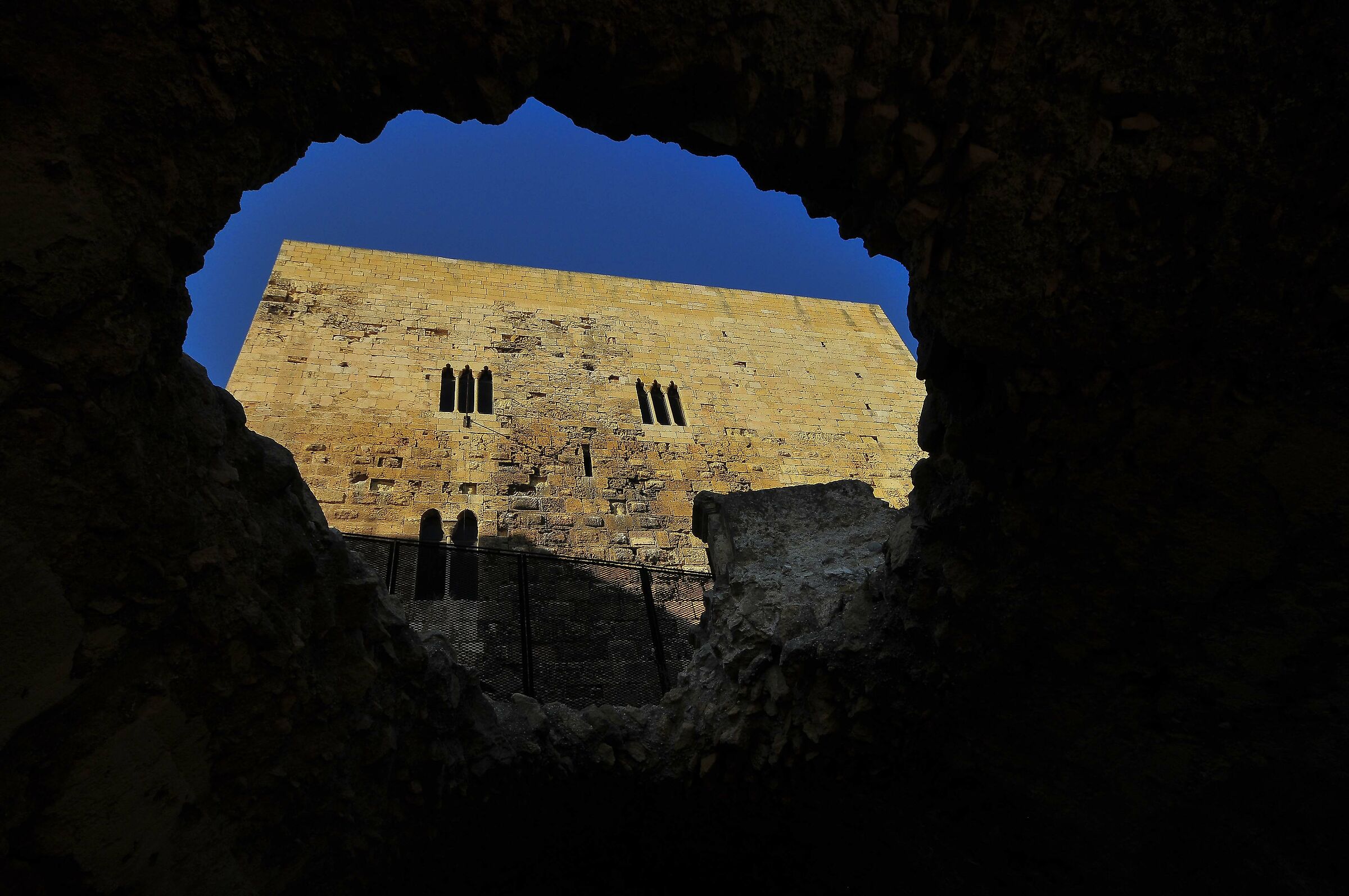THE GLIMPSE