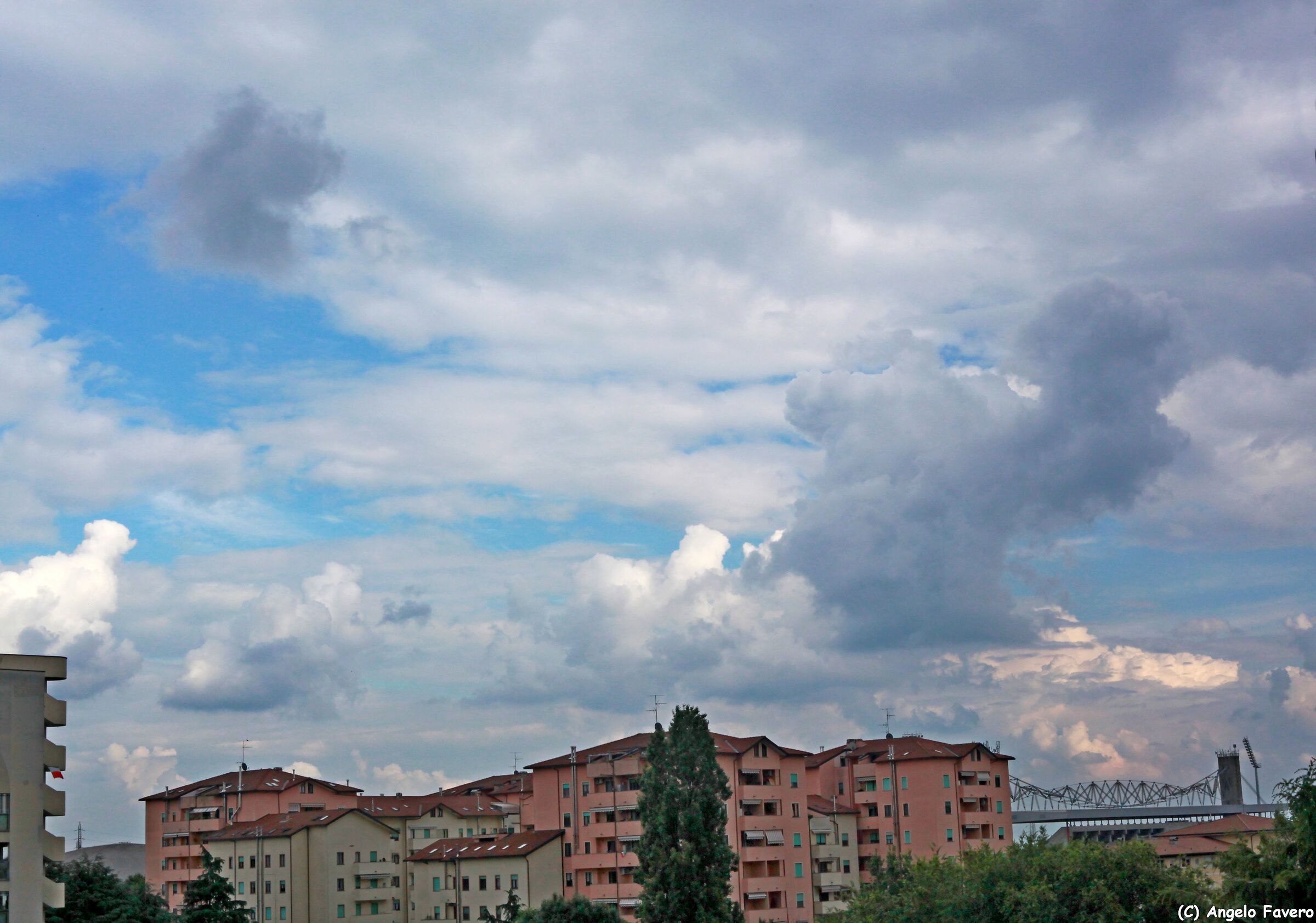 il cielo sopra la città