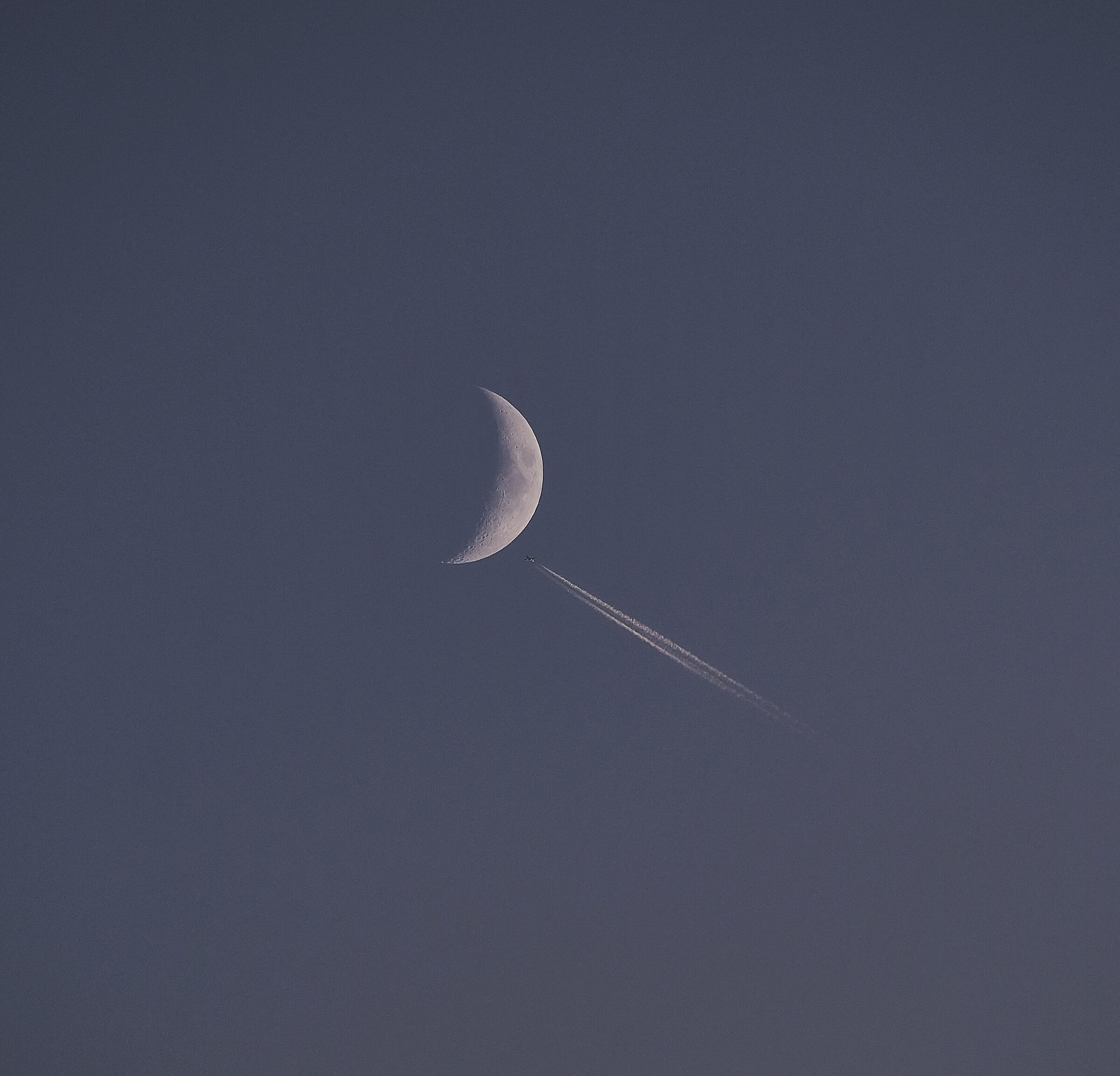 Luna e aereo