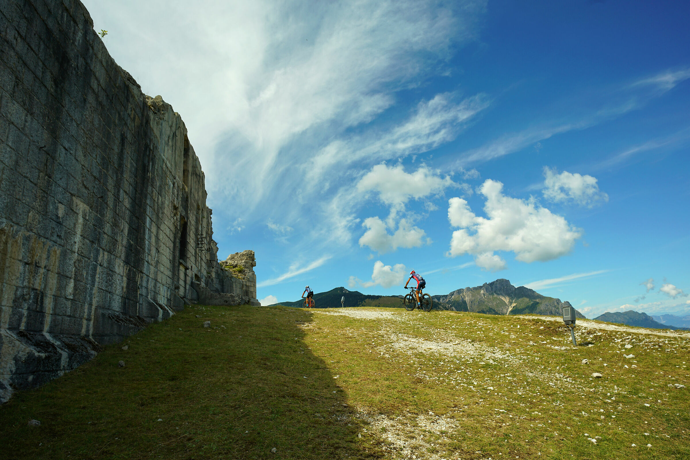 In bici al forte Cherle