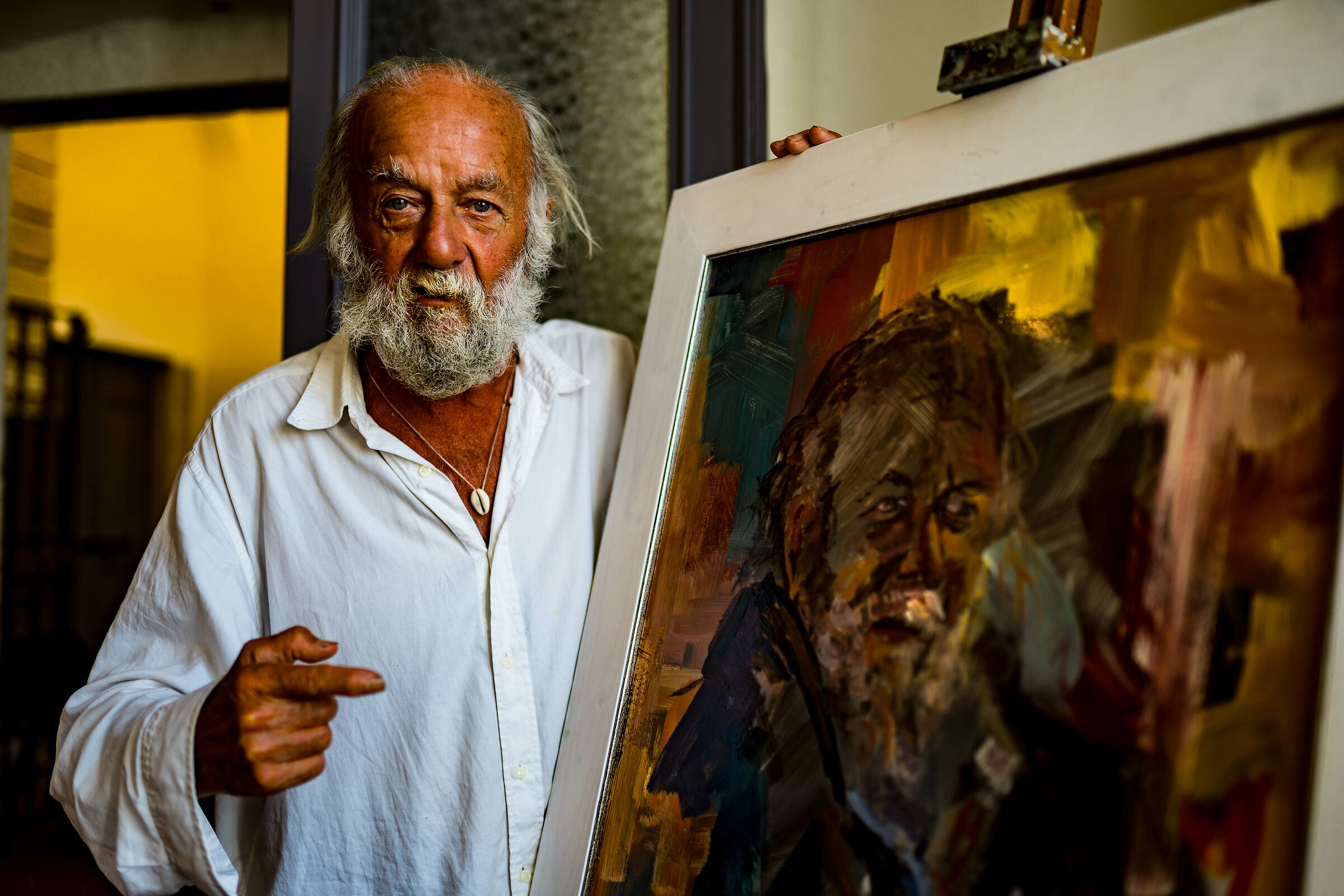 Socrates and his portrait