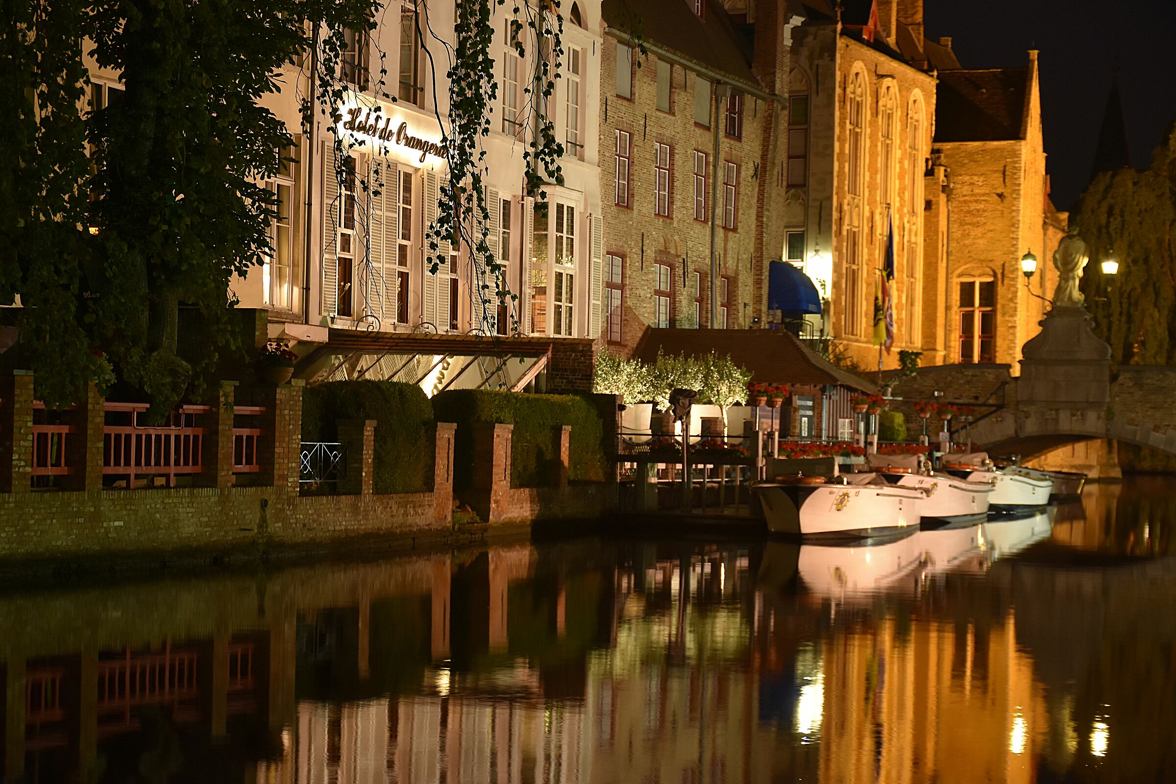 Brugge by night