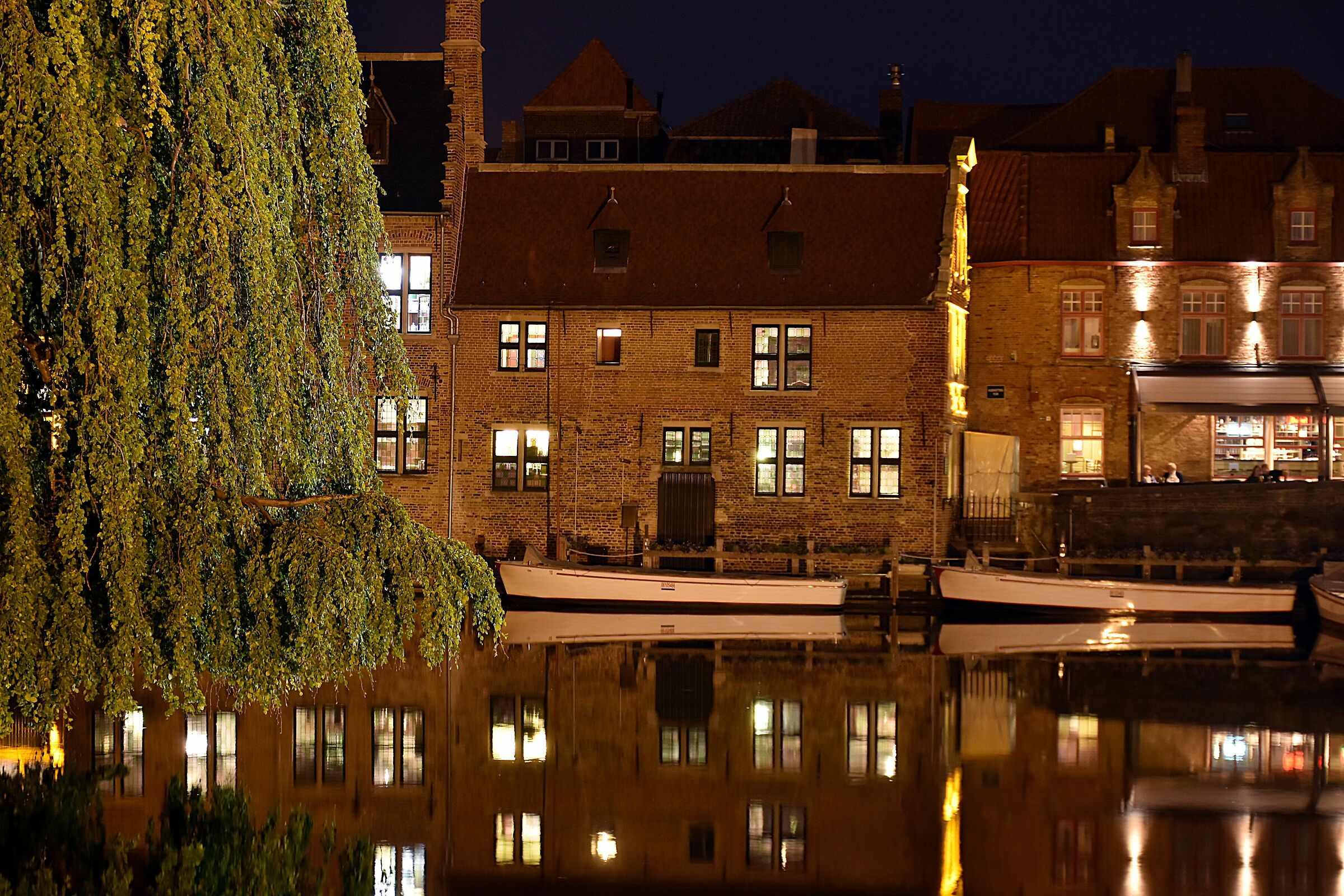 Brugge by night