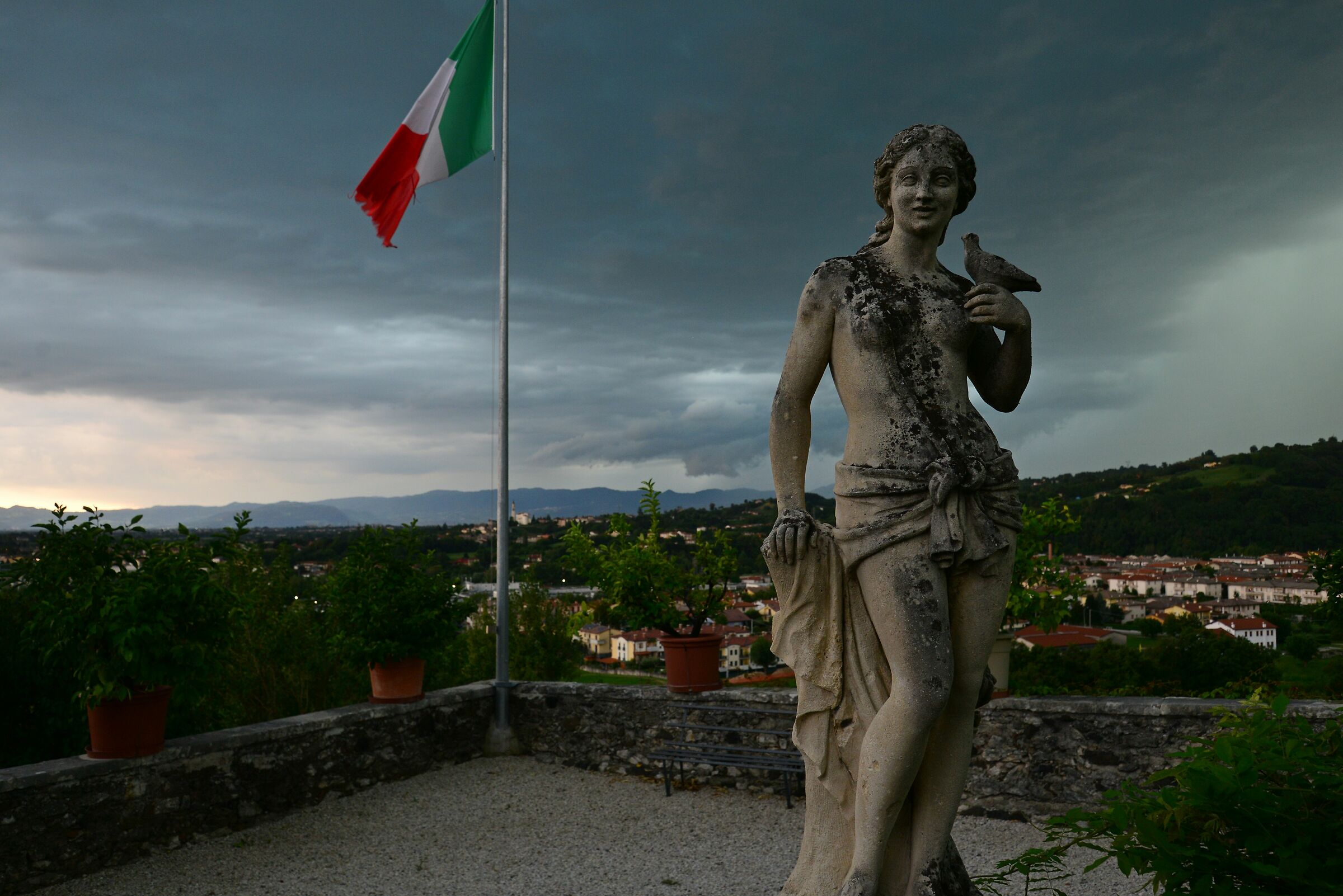 Courage Italy, better times will come!