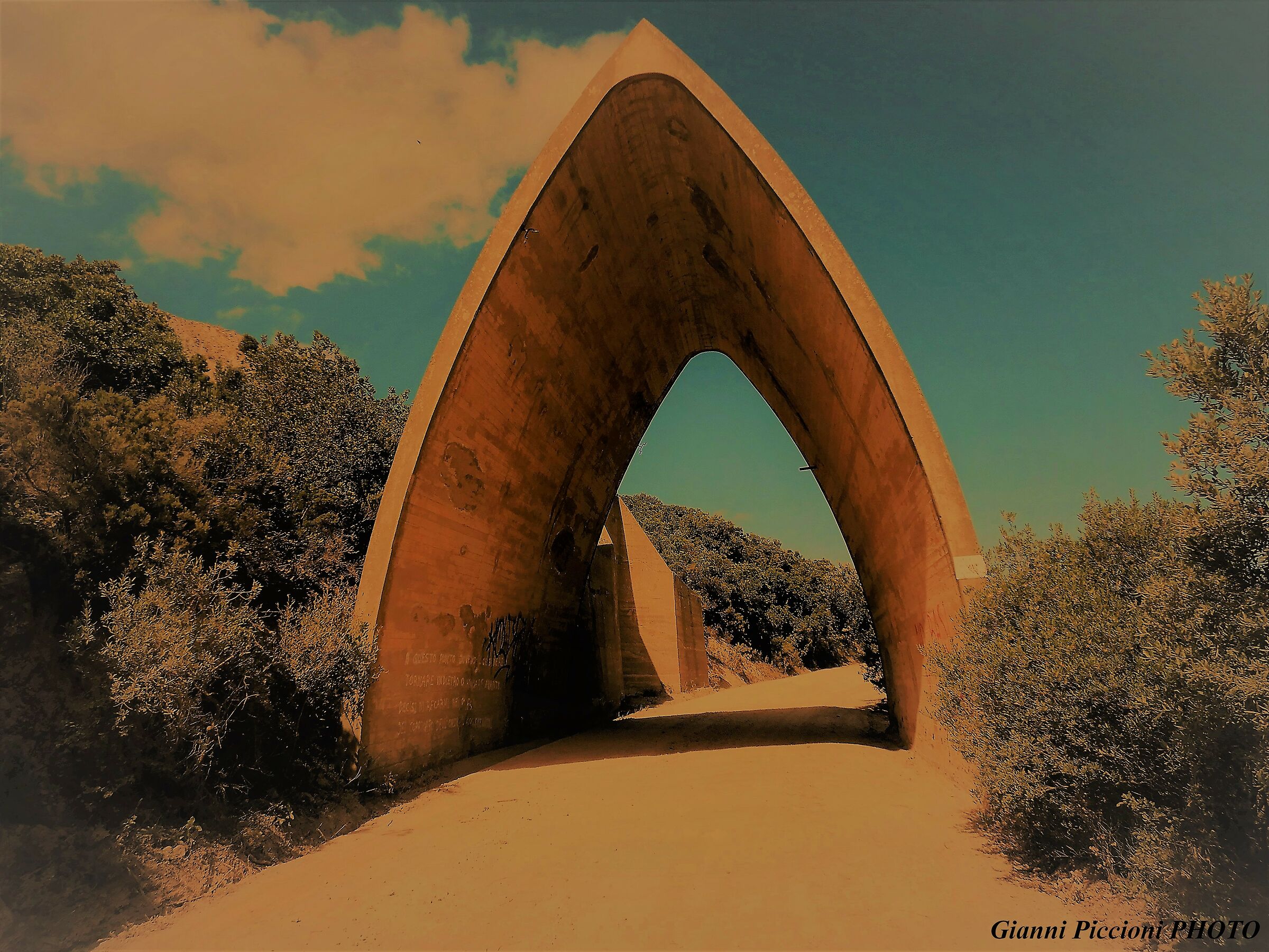 Montevecchio, Arcu sa Tella