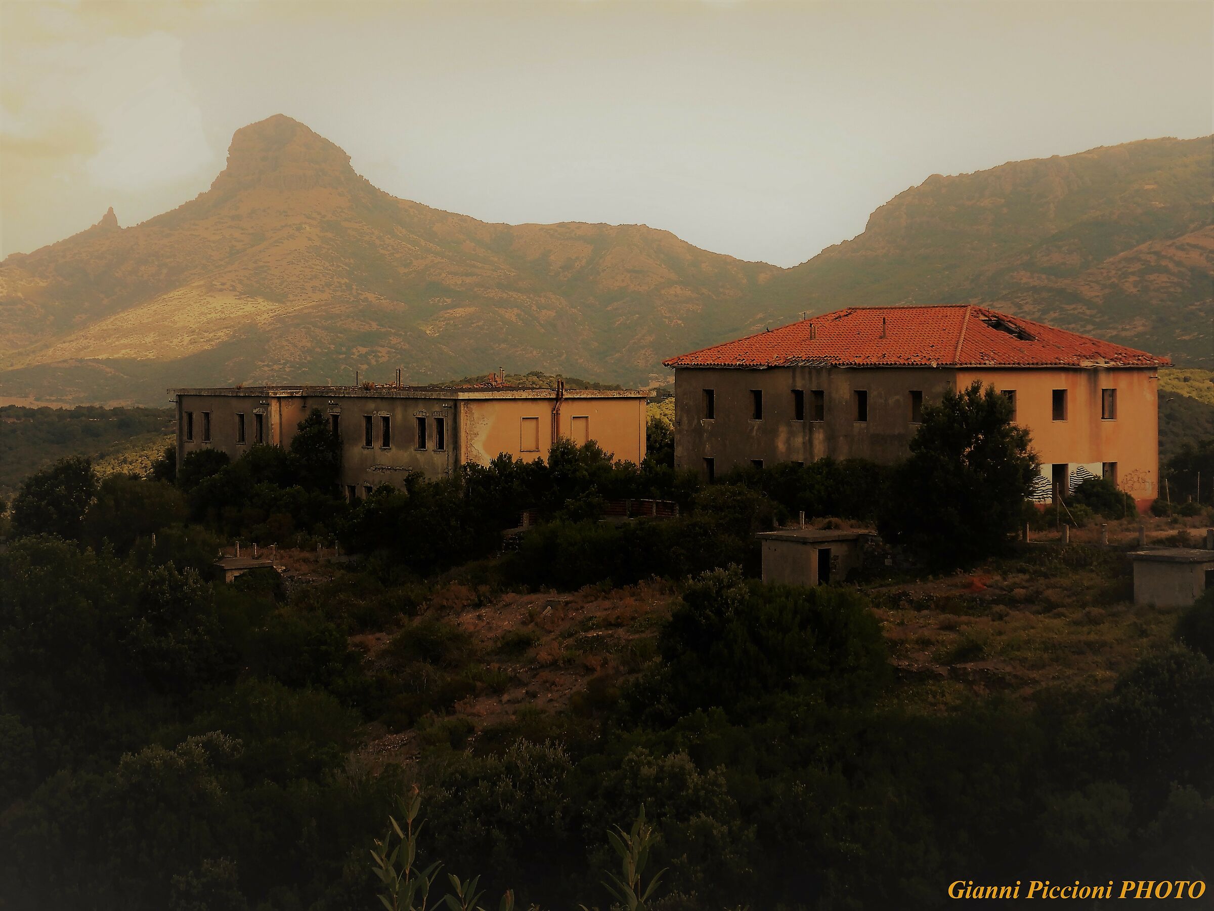 Montevecchio, villaggio Zely