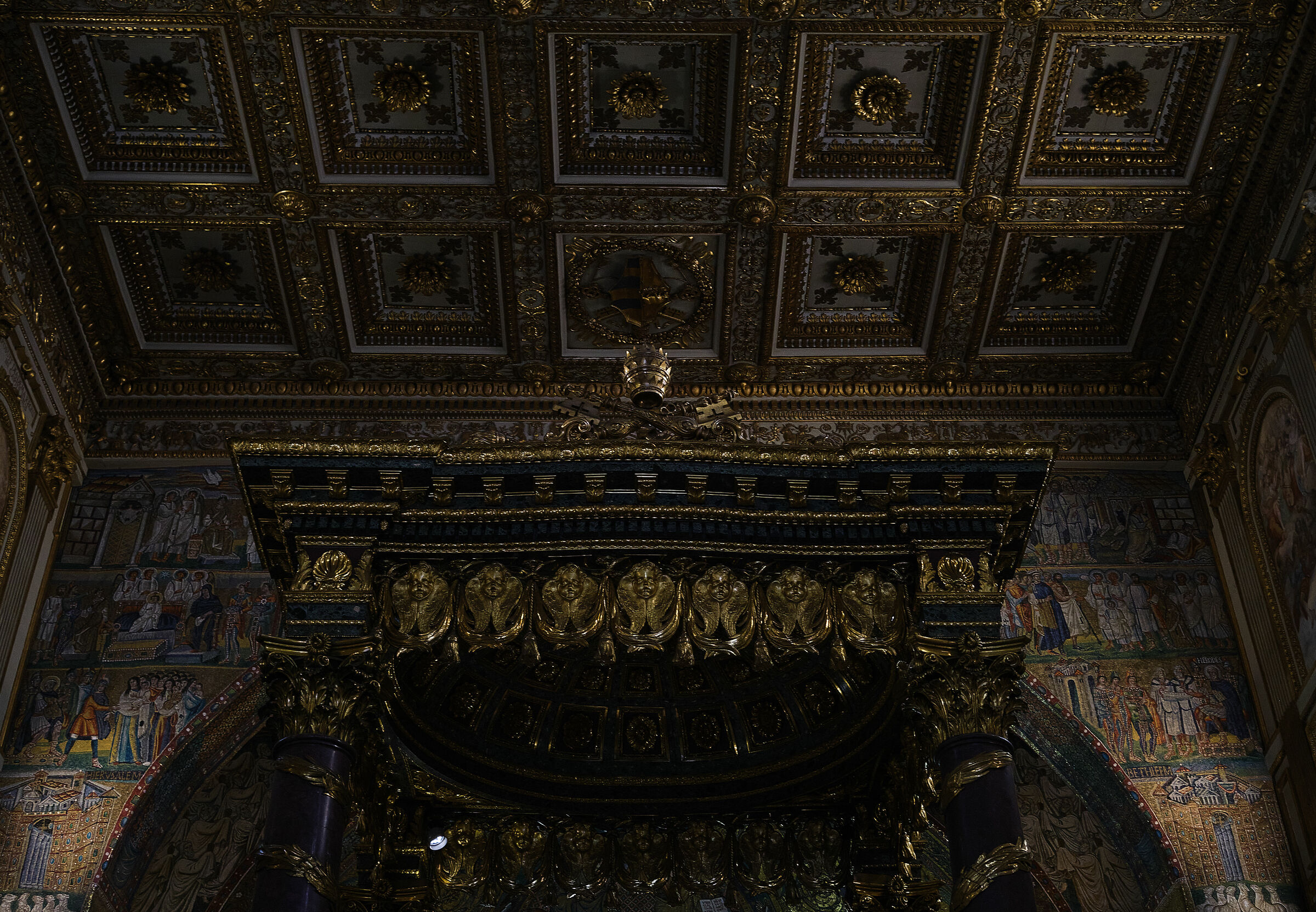 Baldacchino e Soffitto