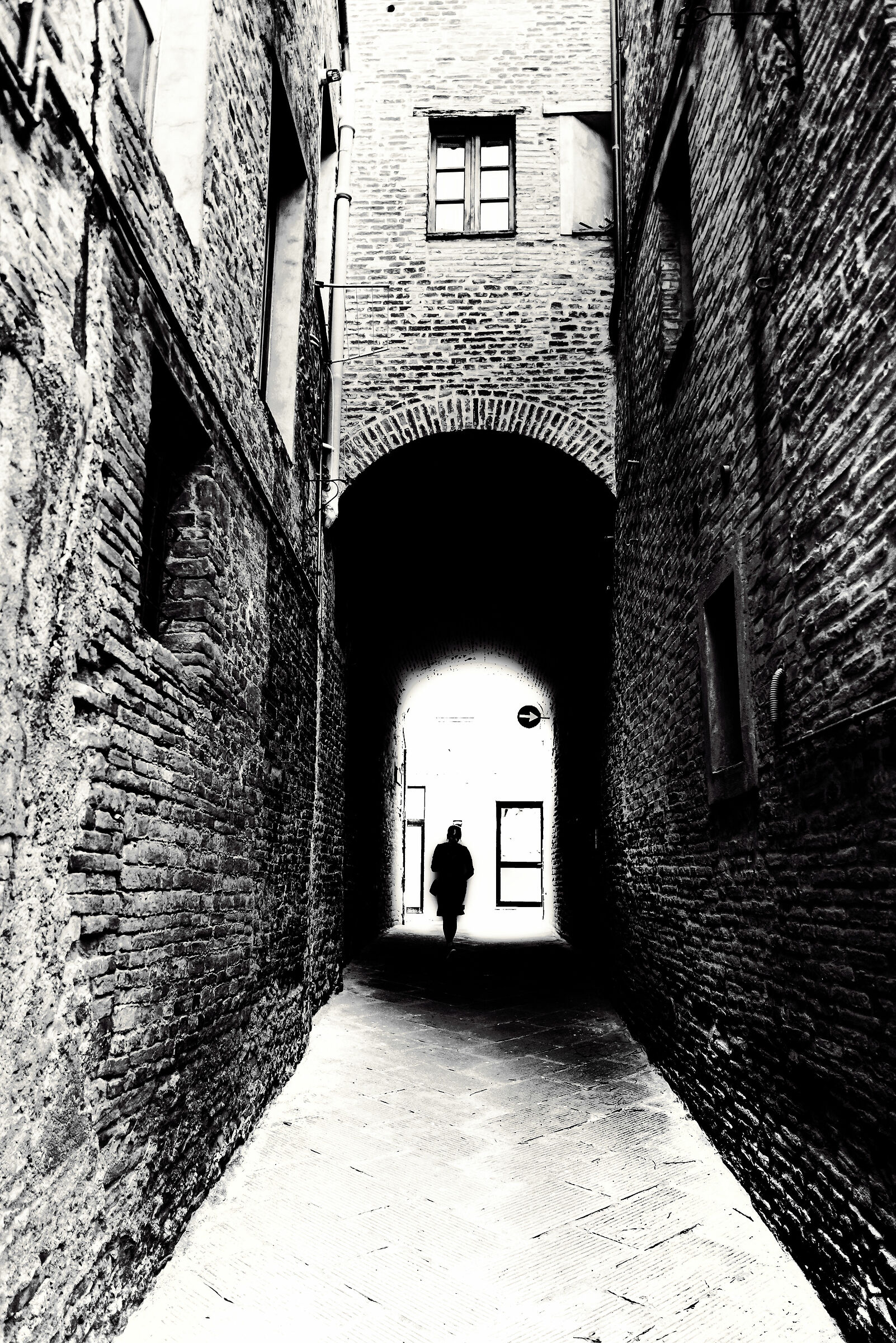 an alley town of pieve(pg)