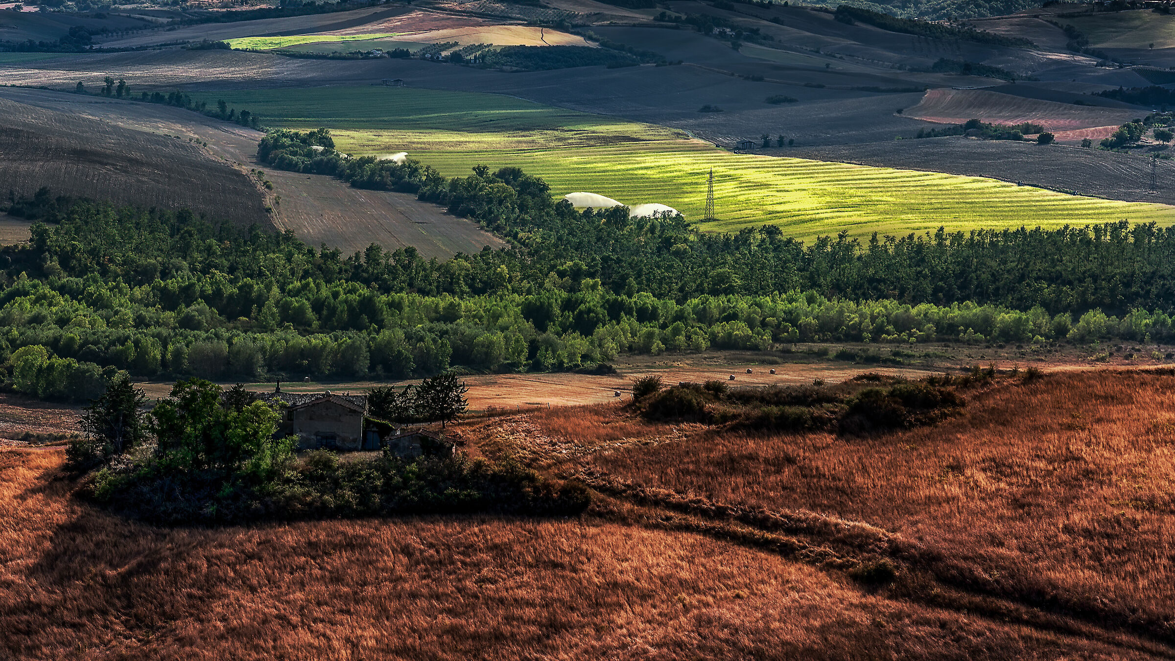 colori della val di paglia tra toscana e lazio
