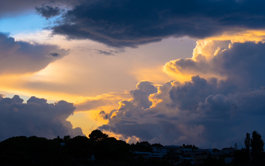 Nuvole al tramonto