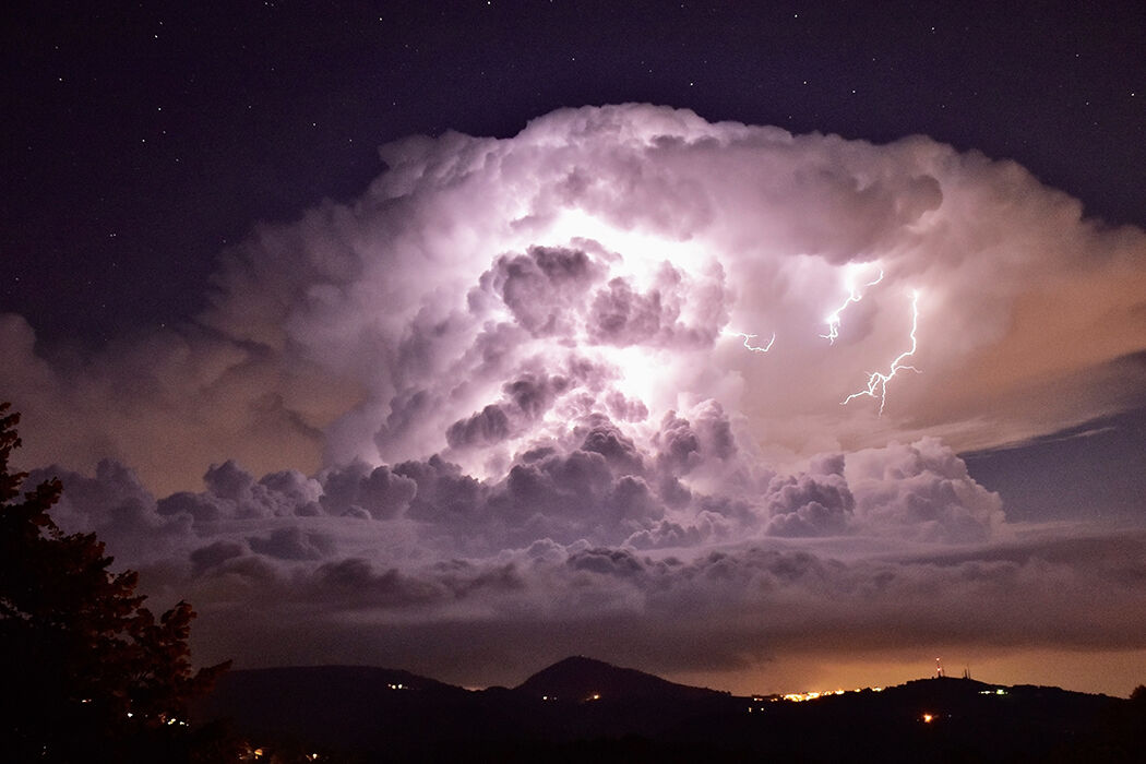 Incoming thunderstorm