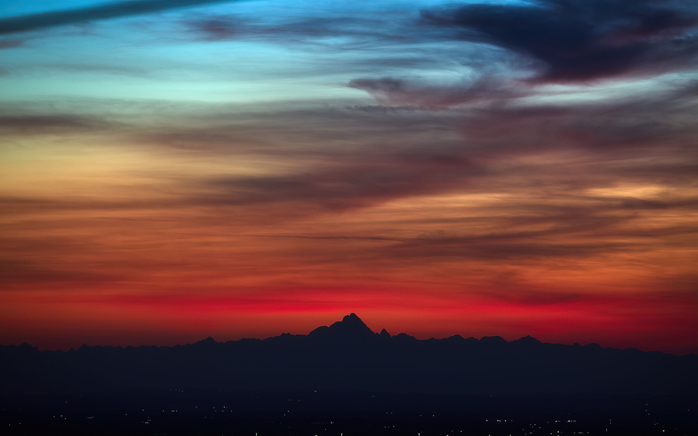 26.08.20 Monviso con tramonto muticolor