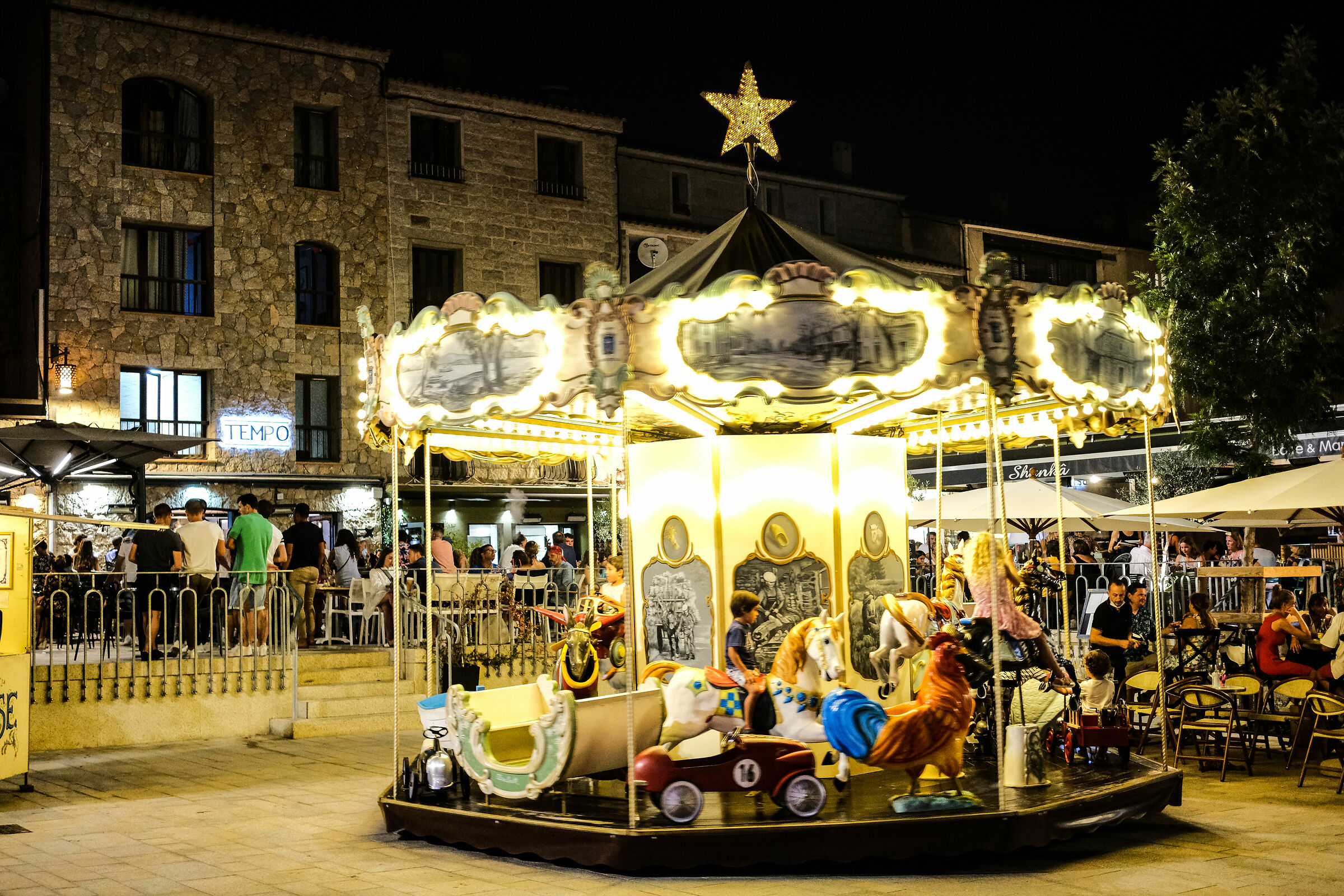 passeggiando la sera per Portovecchio