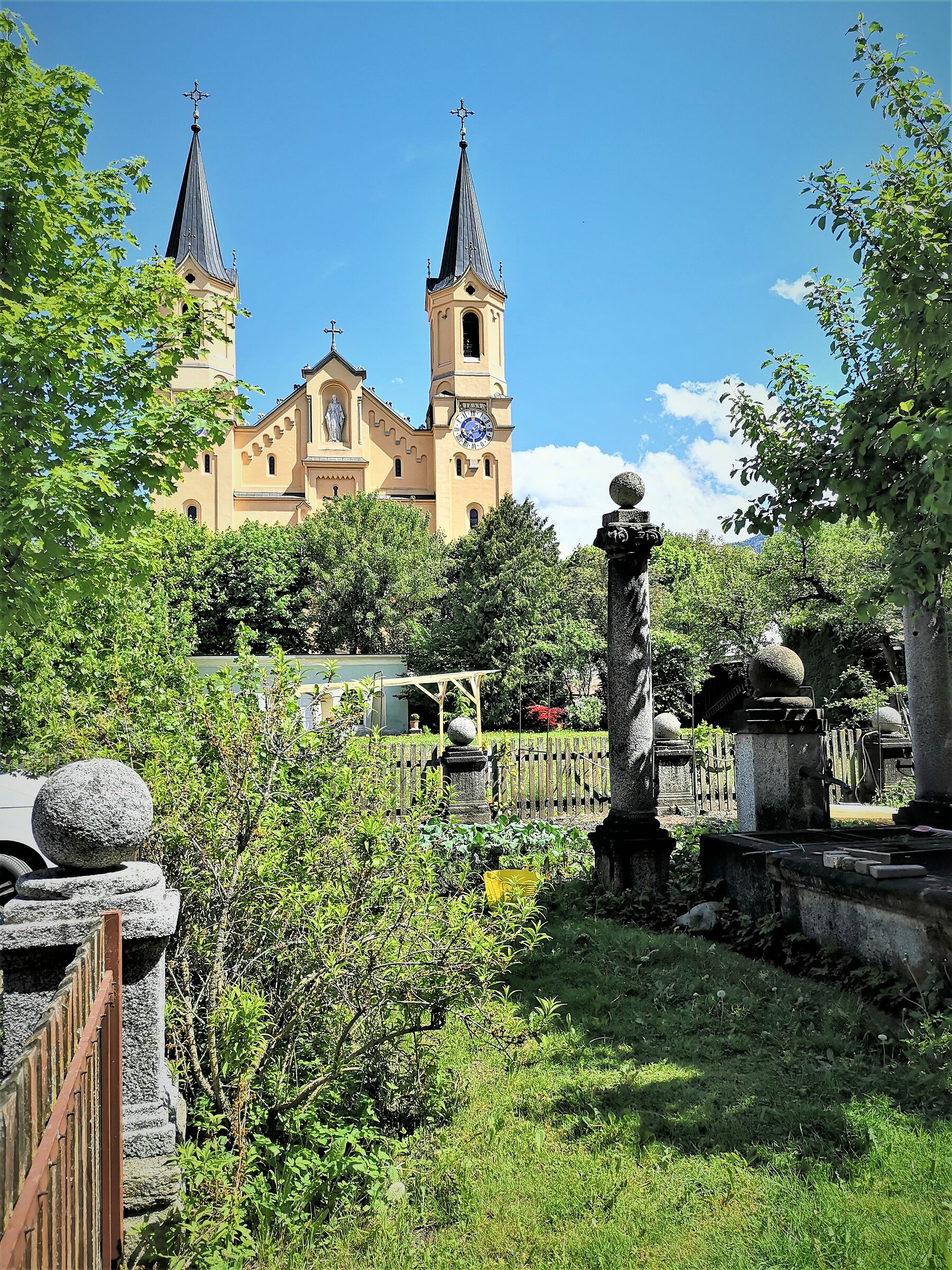 Brunico e" da visitare, che dite -2-