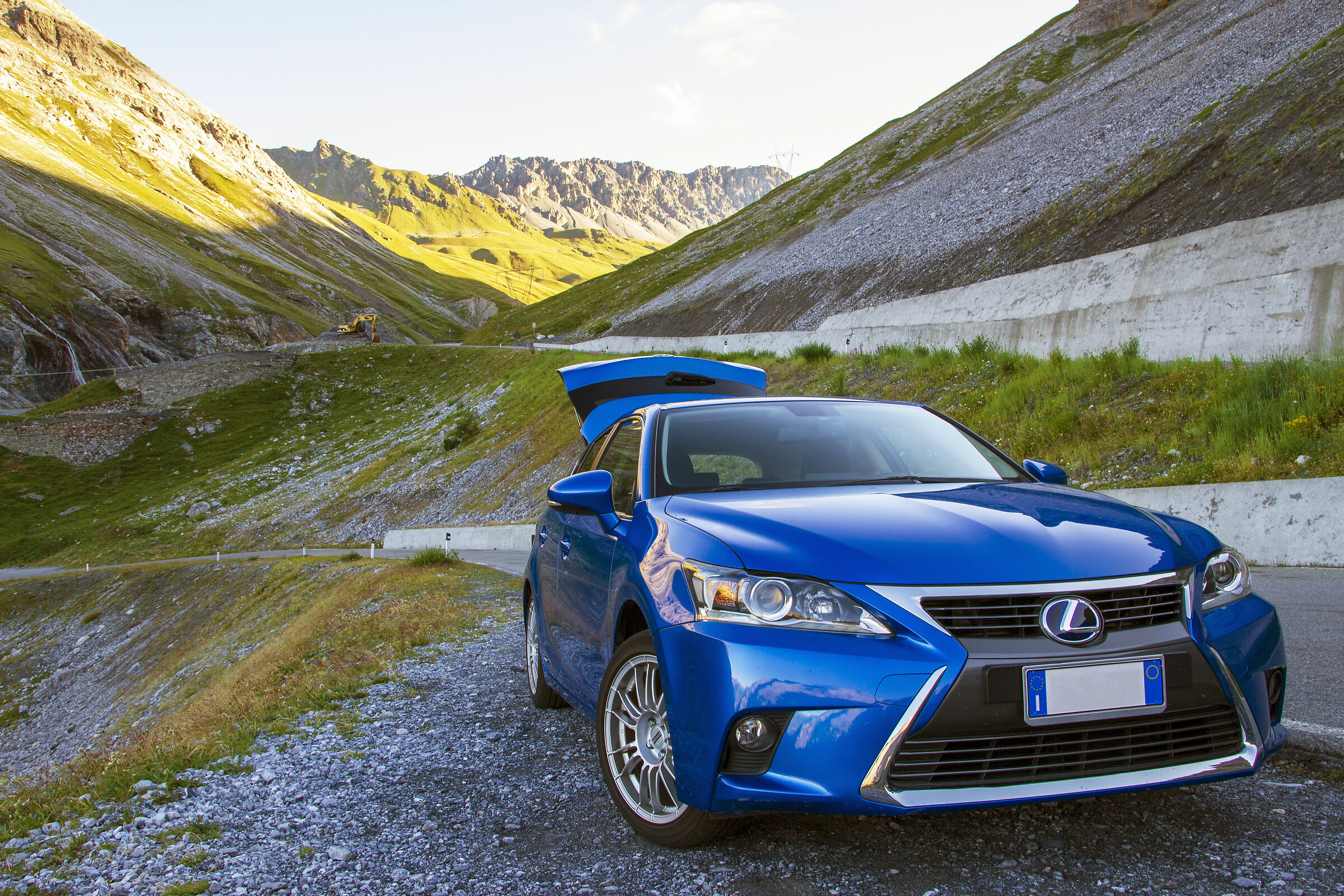Lexus t200h Stelvio Pass