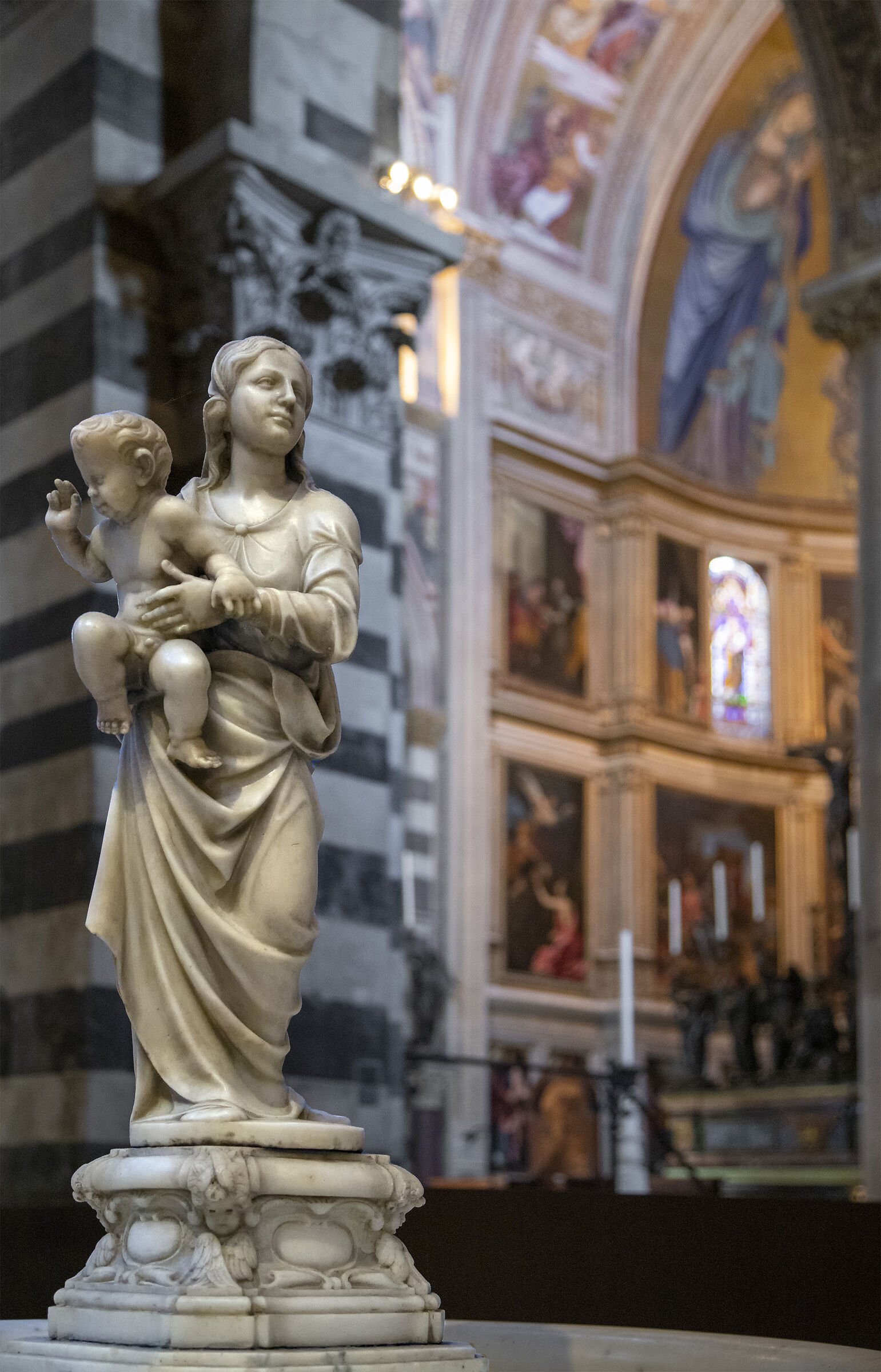 small details in the Cathedral of Pisa