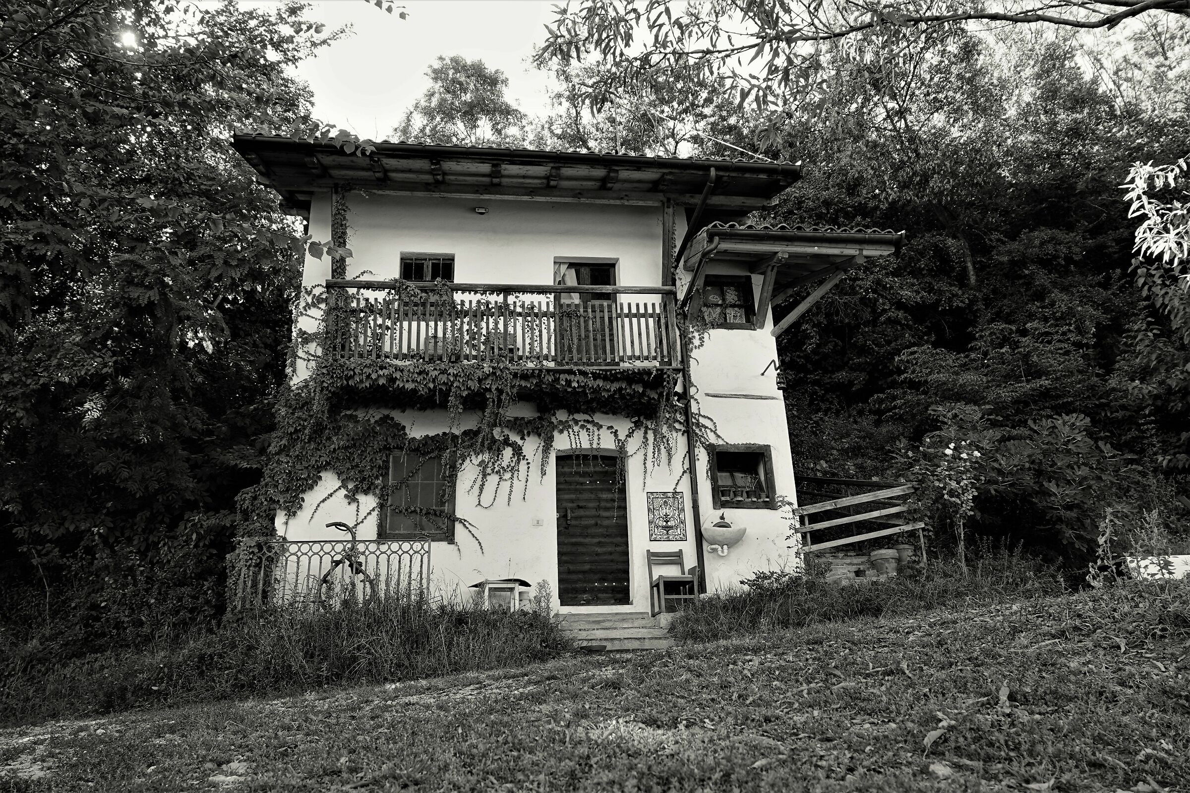 THE ABANDONED HOUSE....