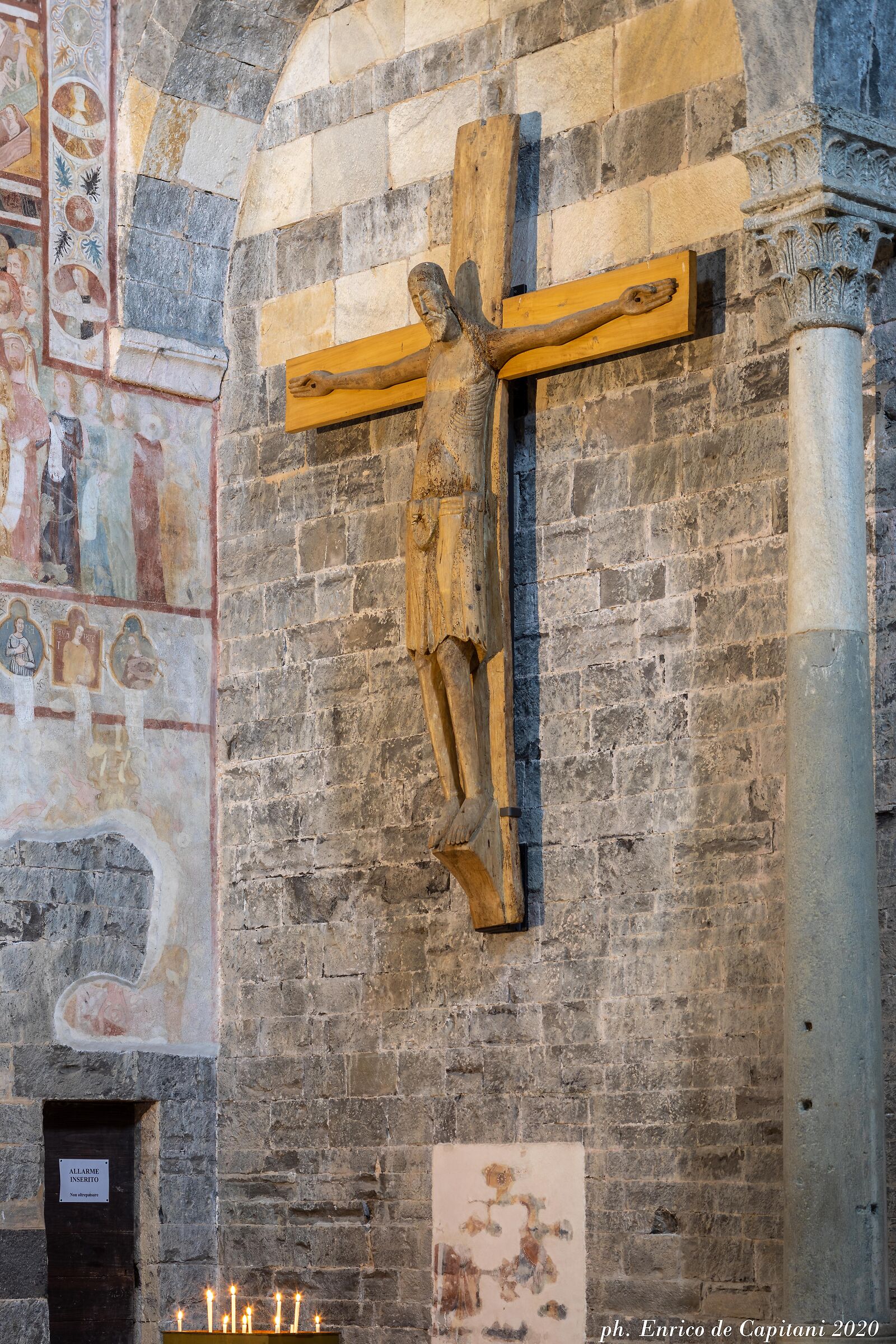 Il crocifisso di S. Maria del Tiglio a Gravedona
