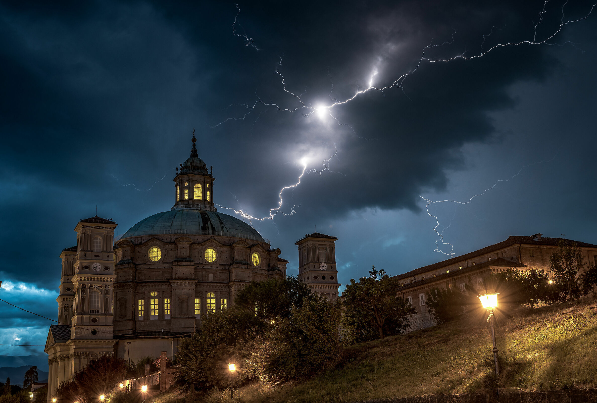 Thunder & Lightning