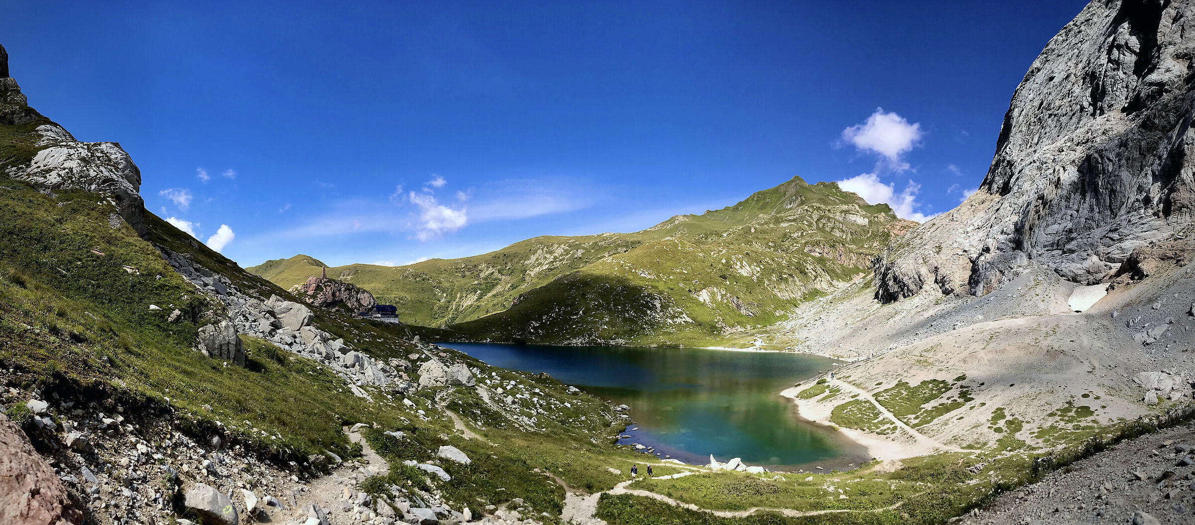 Lake Volaia