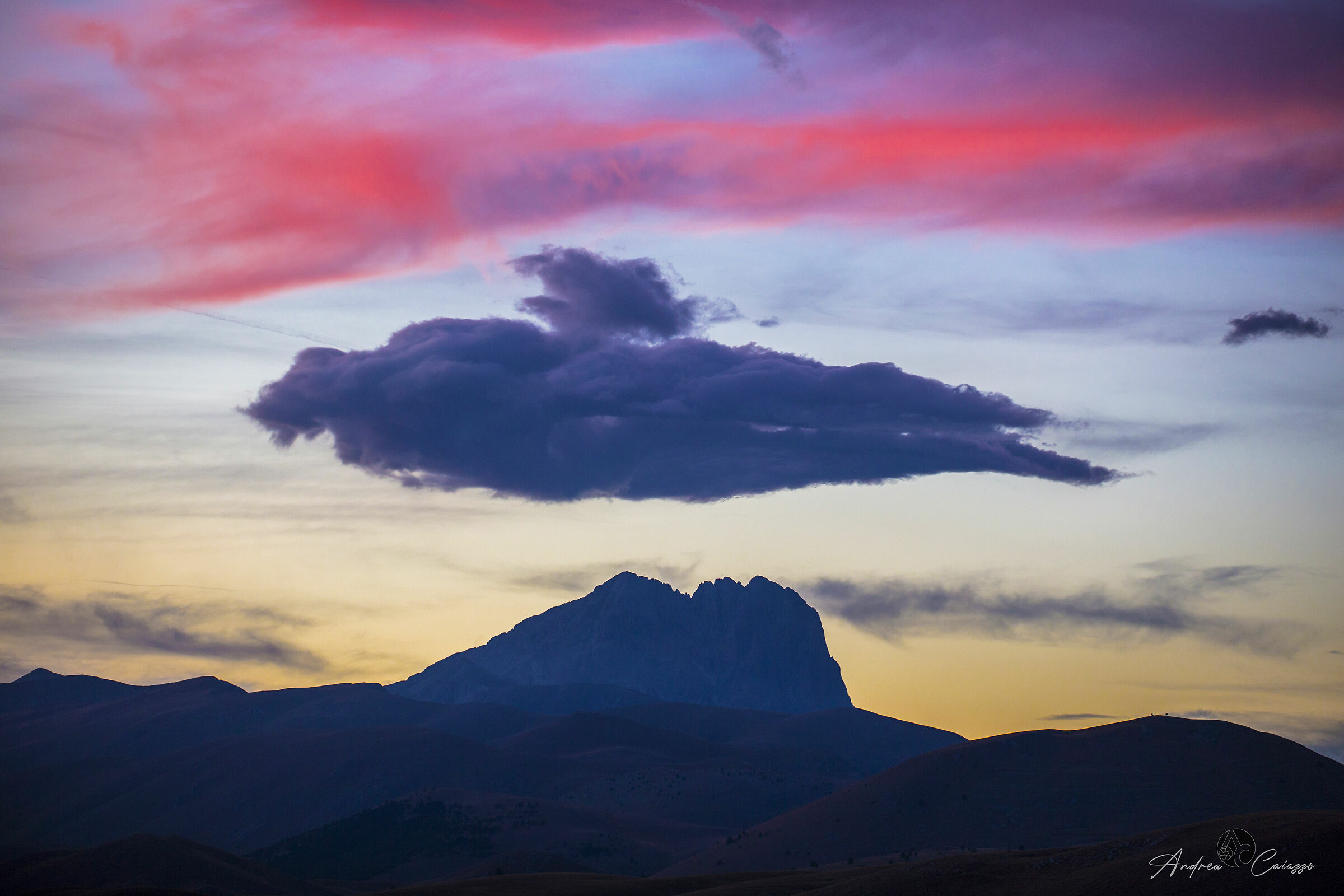 Gran Sasso d Italia al tramonto