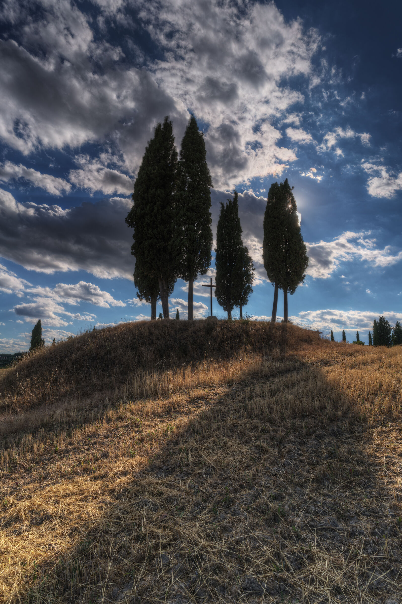 Cross resumed, Val D'orcia