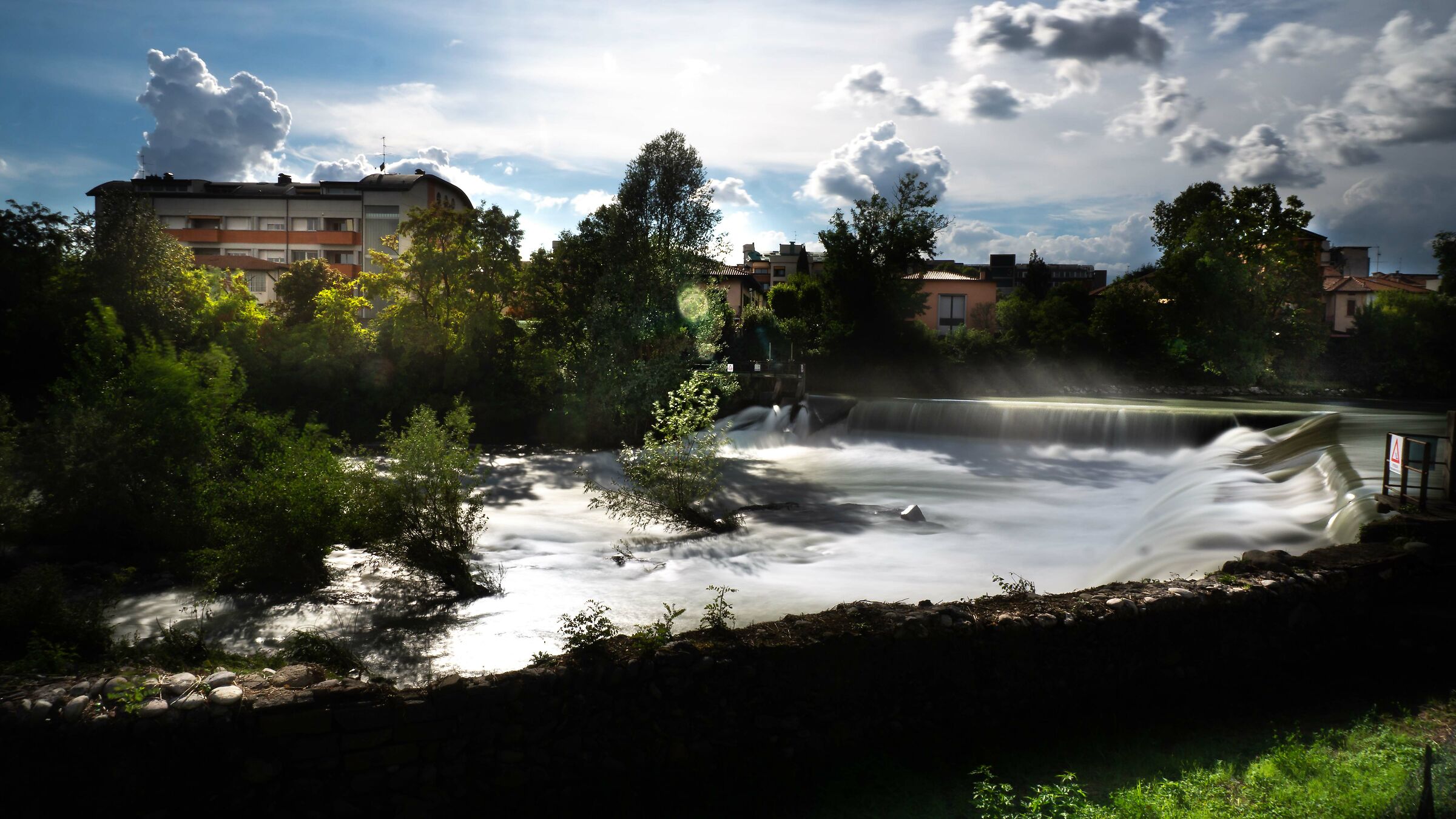 THE SERIOUS RIVER IN SERIATE 2