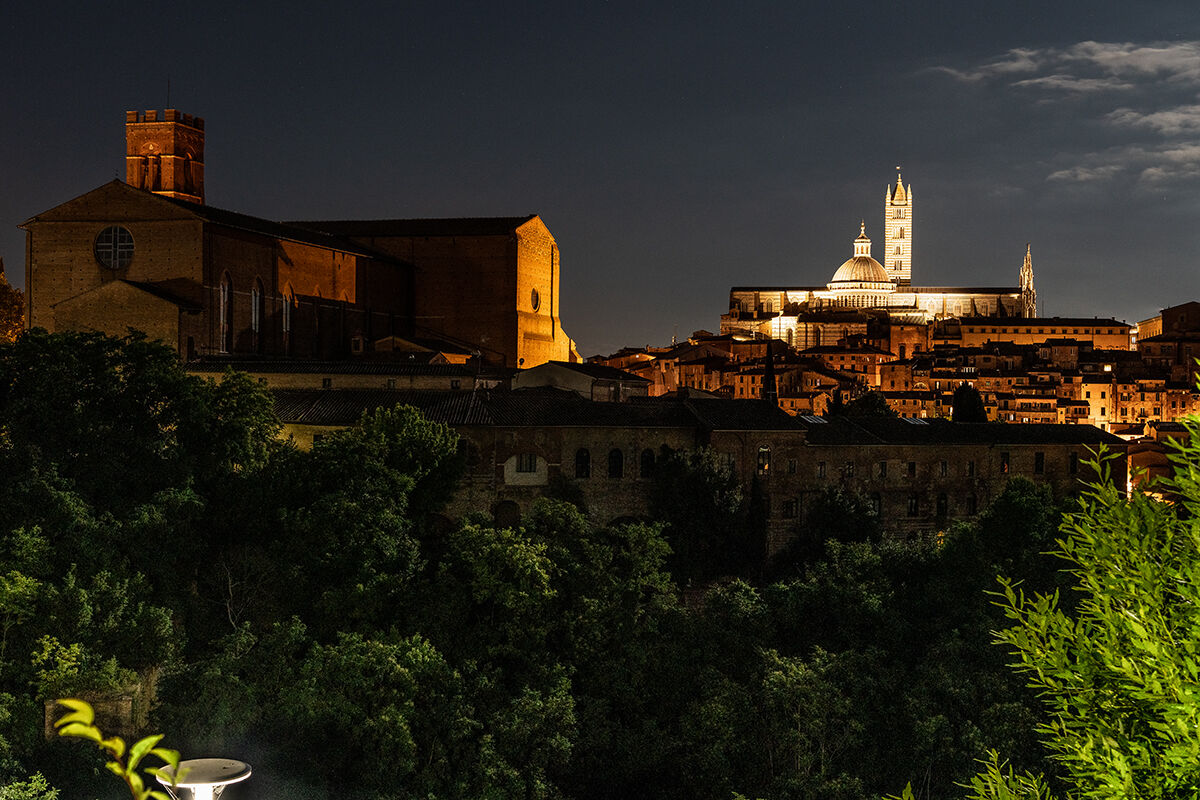 Santa maria Assunta e San Domenico si guardano