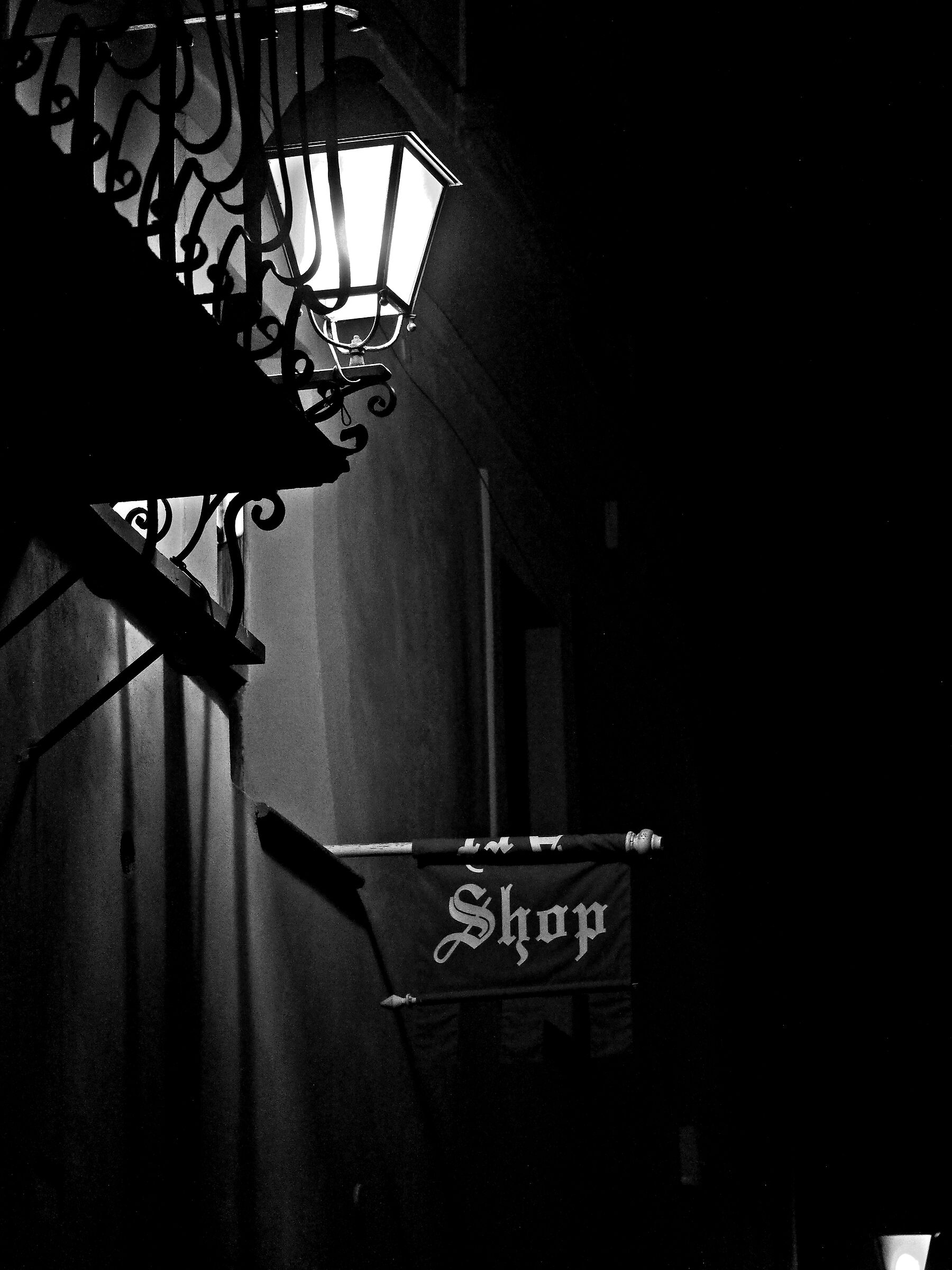 Shop, New10