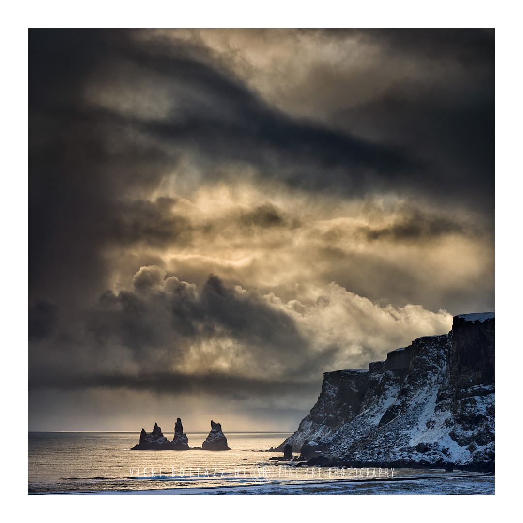 Tempesta su Reynisdrangar