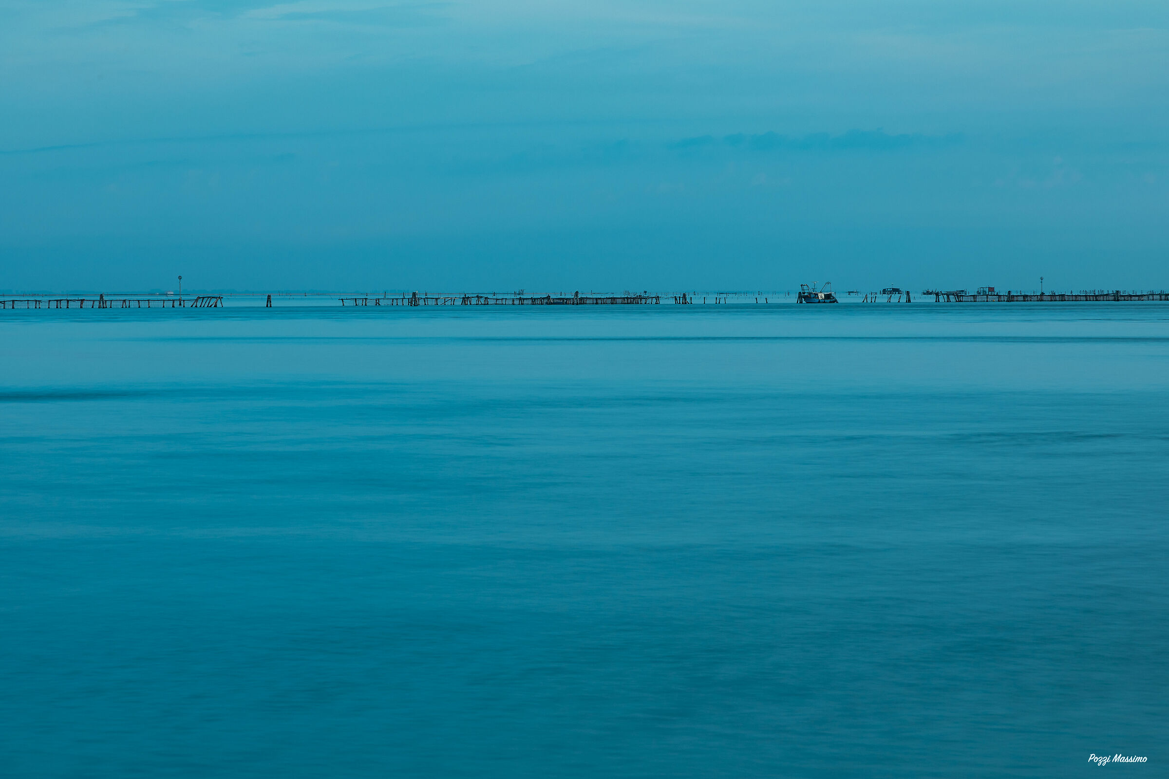 Between the sky and the sea