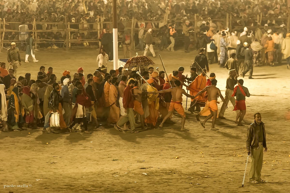 procession of the guru to rivers