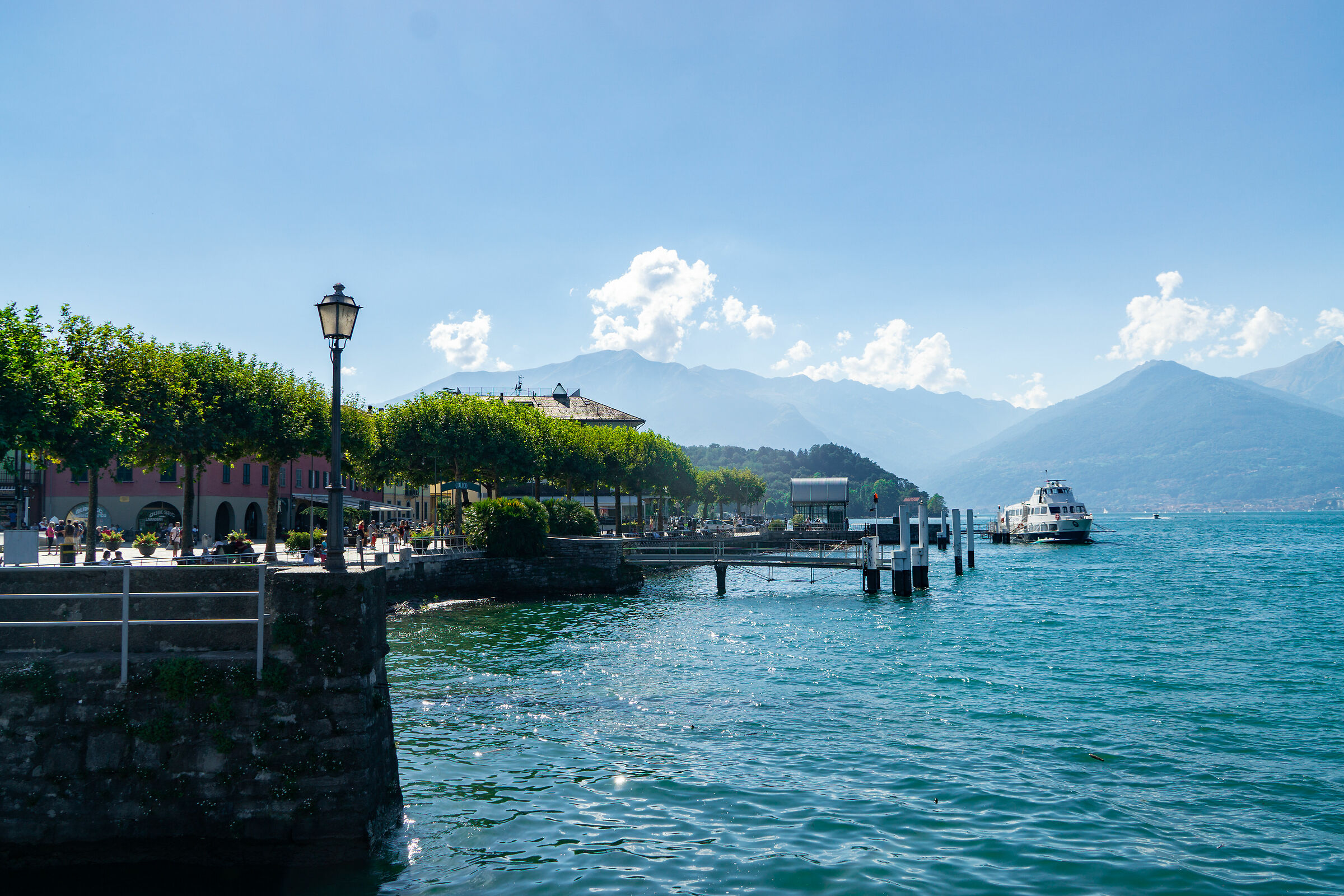 Lago di Como - Lungolago di Colico