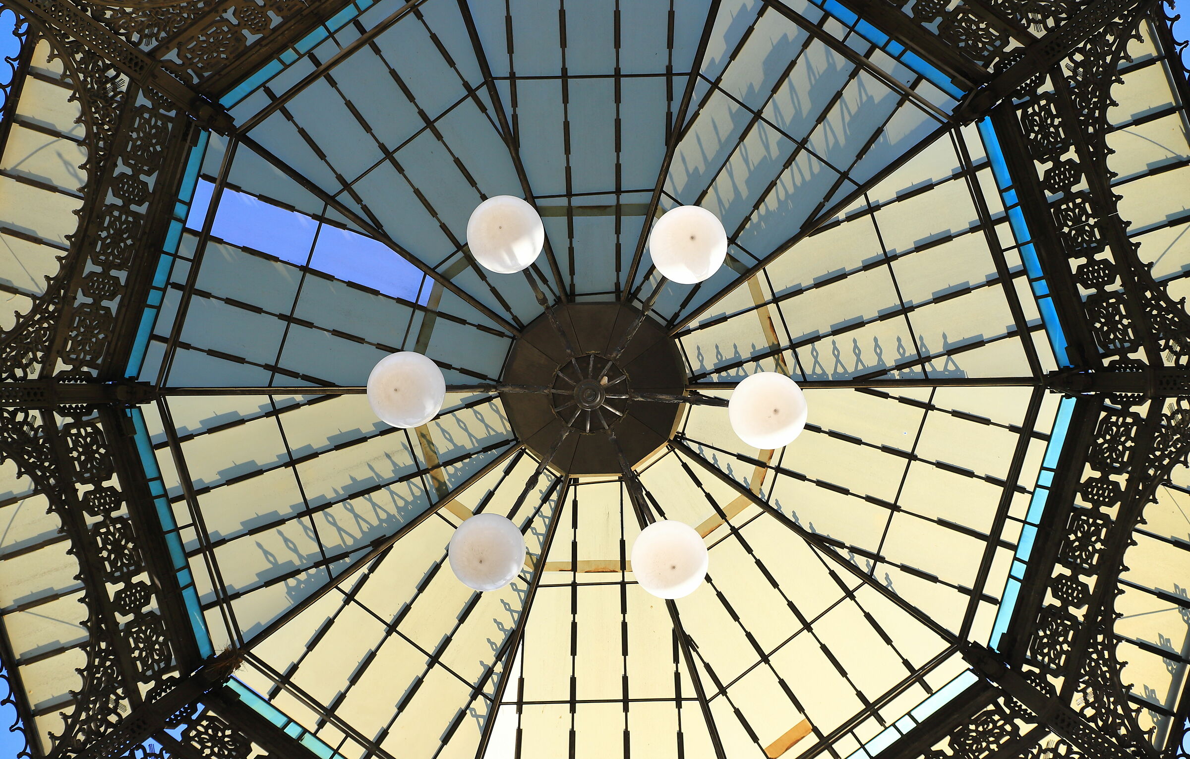 Chiustro della musica Villa Bellini