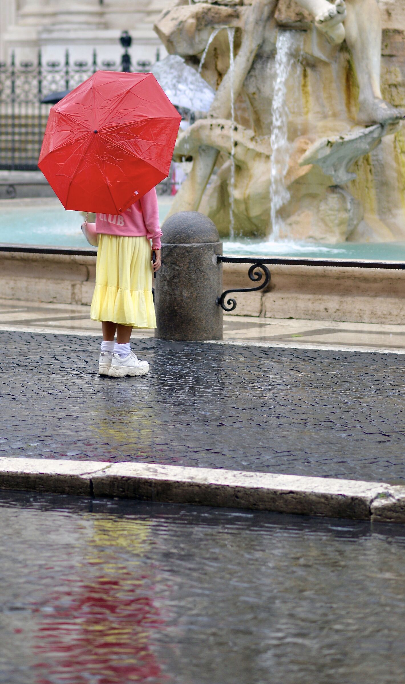 P.zza Navona...ammirando la fontana dei quattro fiumi
