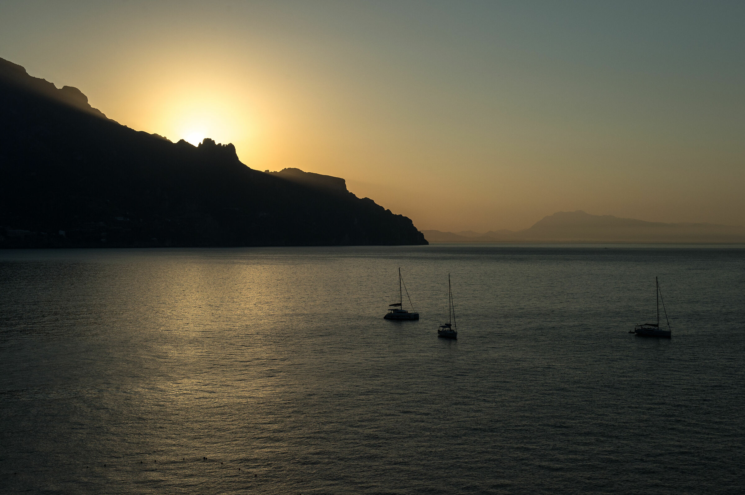 Qui dove il mare luccica ...