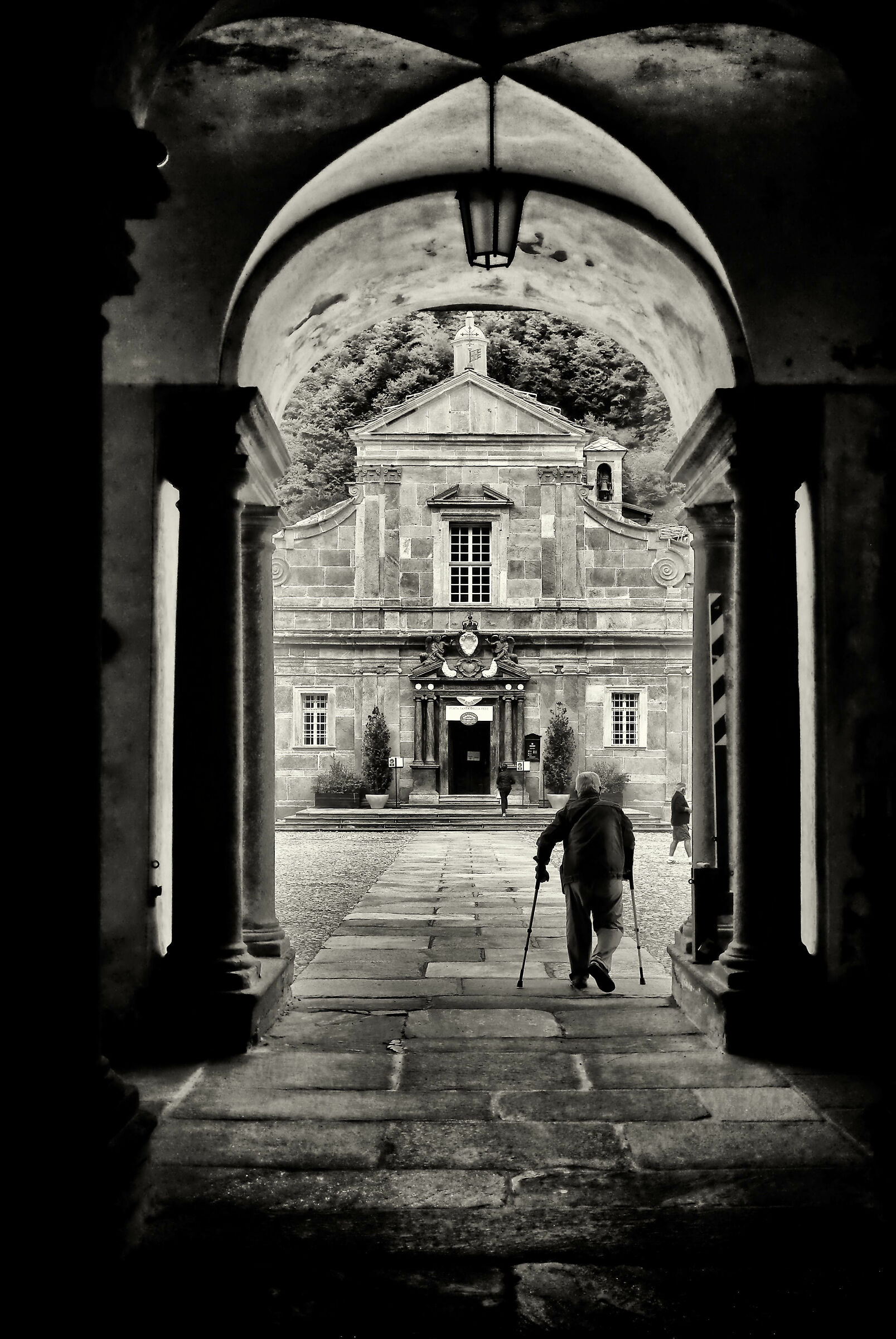 la sacra porta della fede