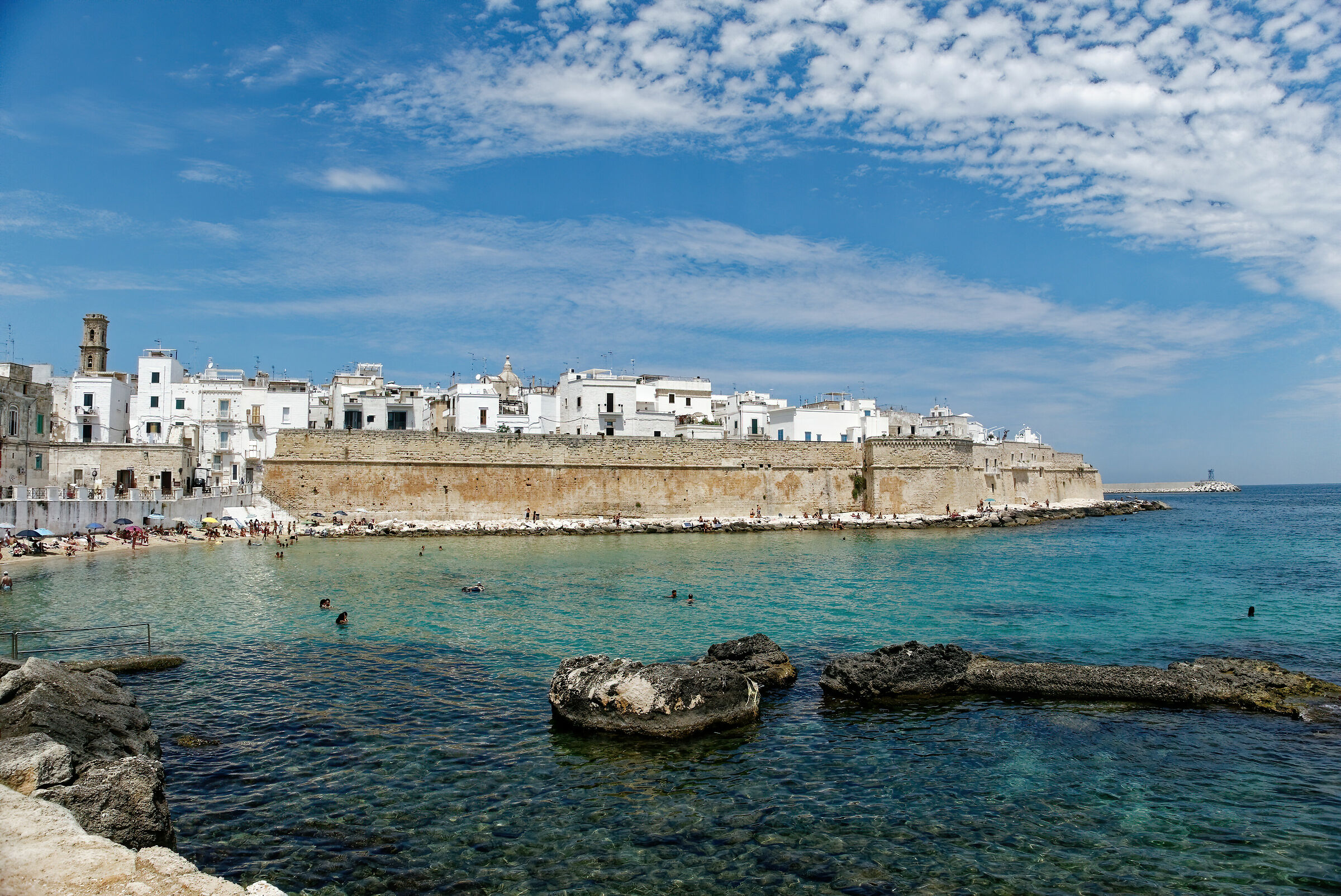 Monopoly and its summer colors