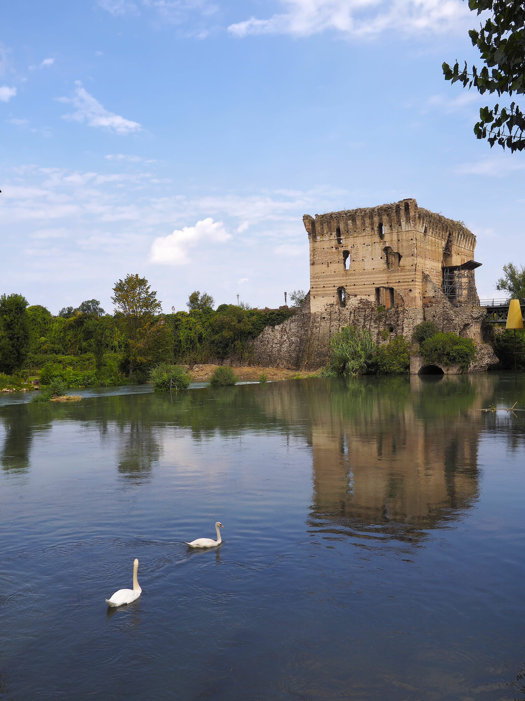 torre del ponte Visconteo di Borghetto