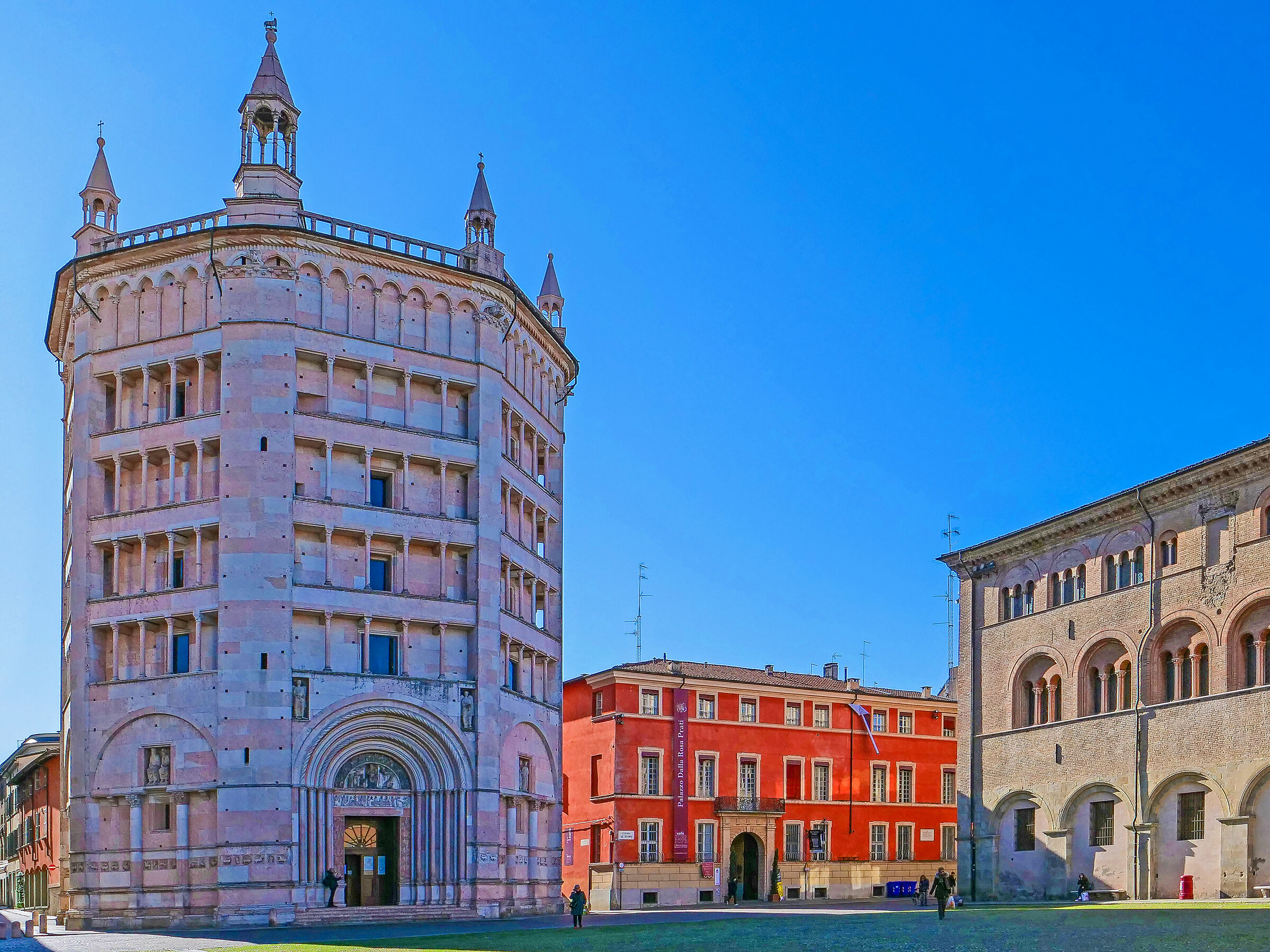 Baptistry Piazza Duomo (PR)